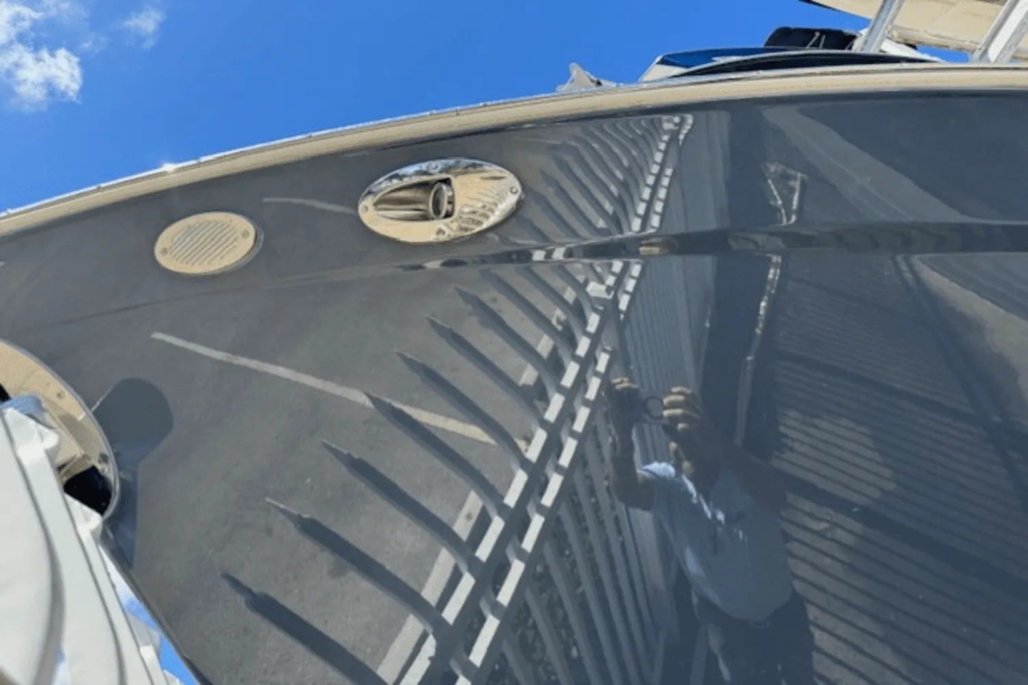 2019 Cruisers Yachts 338 GLS OB Image Thumbnail #57