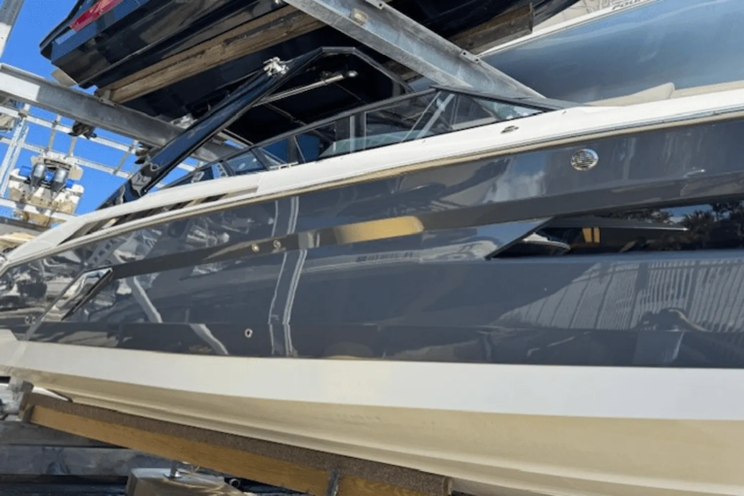 2019 Cruisers Yachts 338 GLS OB Image Thumbnail #59