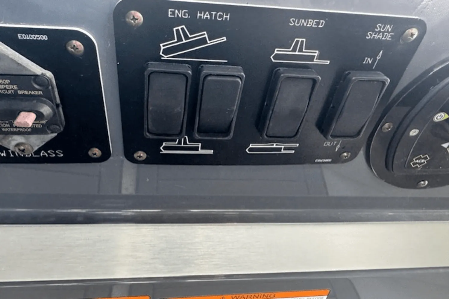 2019 Cruisers Yachts 338 GLS OB Image Thumbnail #19