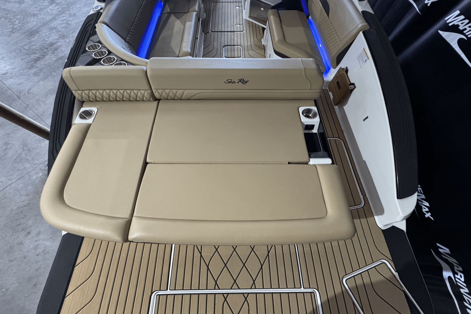 2025 Sea Ray SLX 280 Image Thumbnail #15