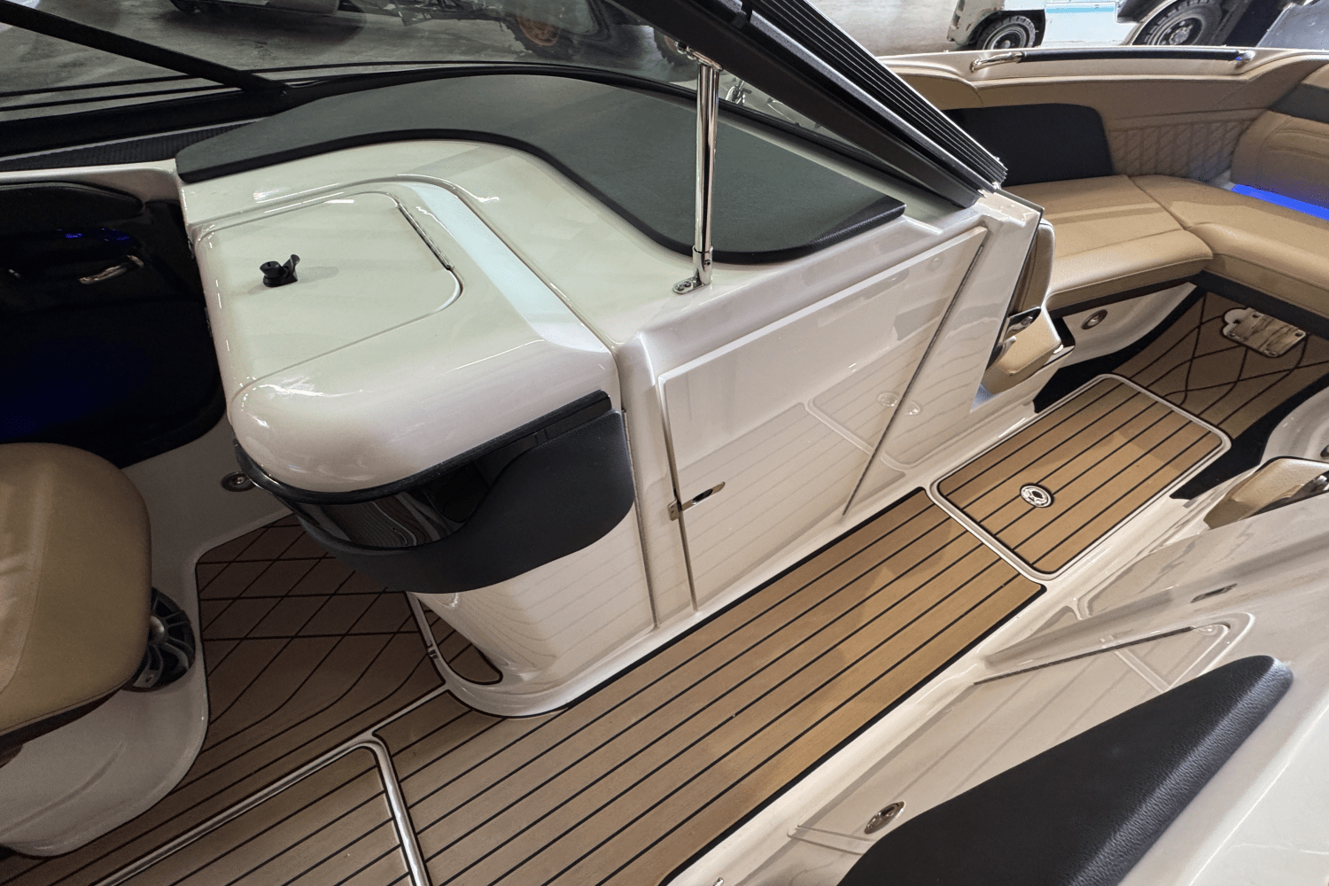 2025 Sea Ray SLX 280 Image Thumbnail #56