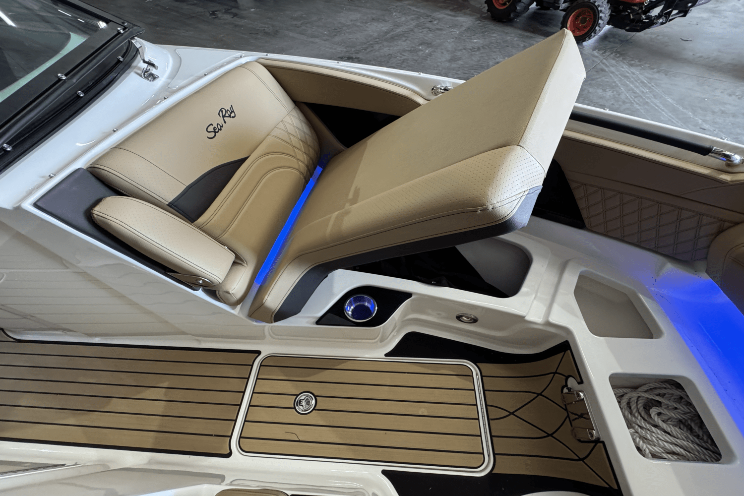 2025 Sea Ray SLX 280 Image Thumbnail #64