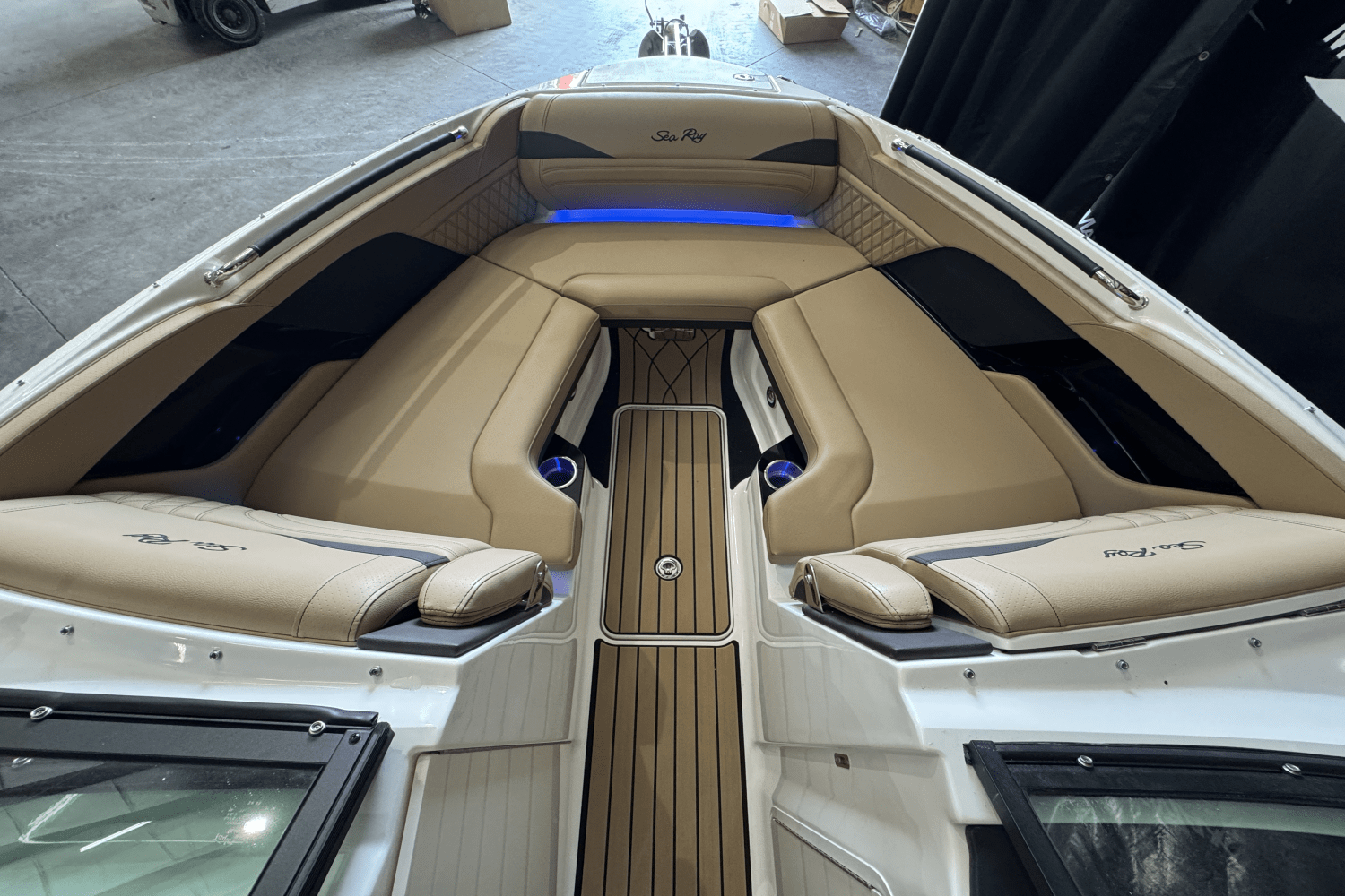2025 Sea Ray SLX 280 Image Thumbnail #59