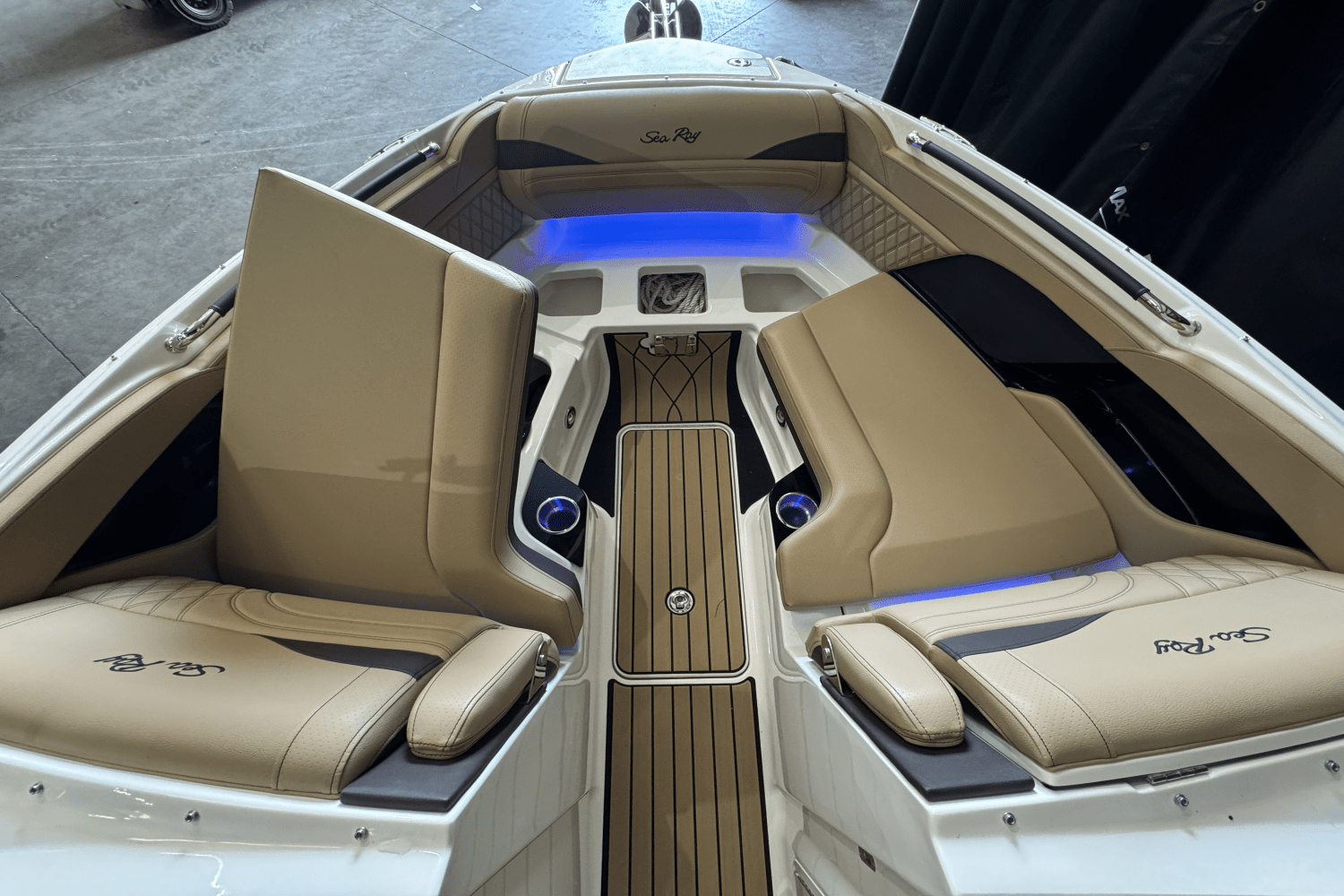 2025 Sea Ray SLX 280 Image Thumbnail #62