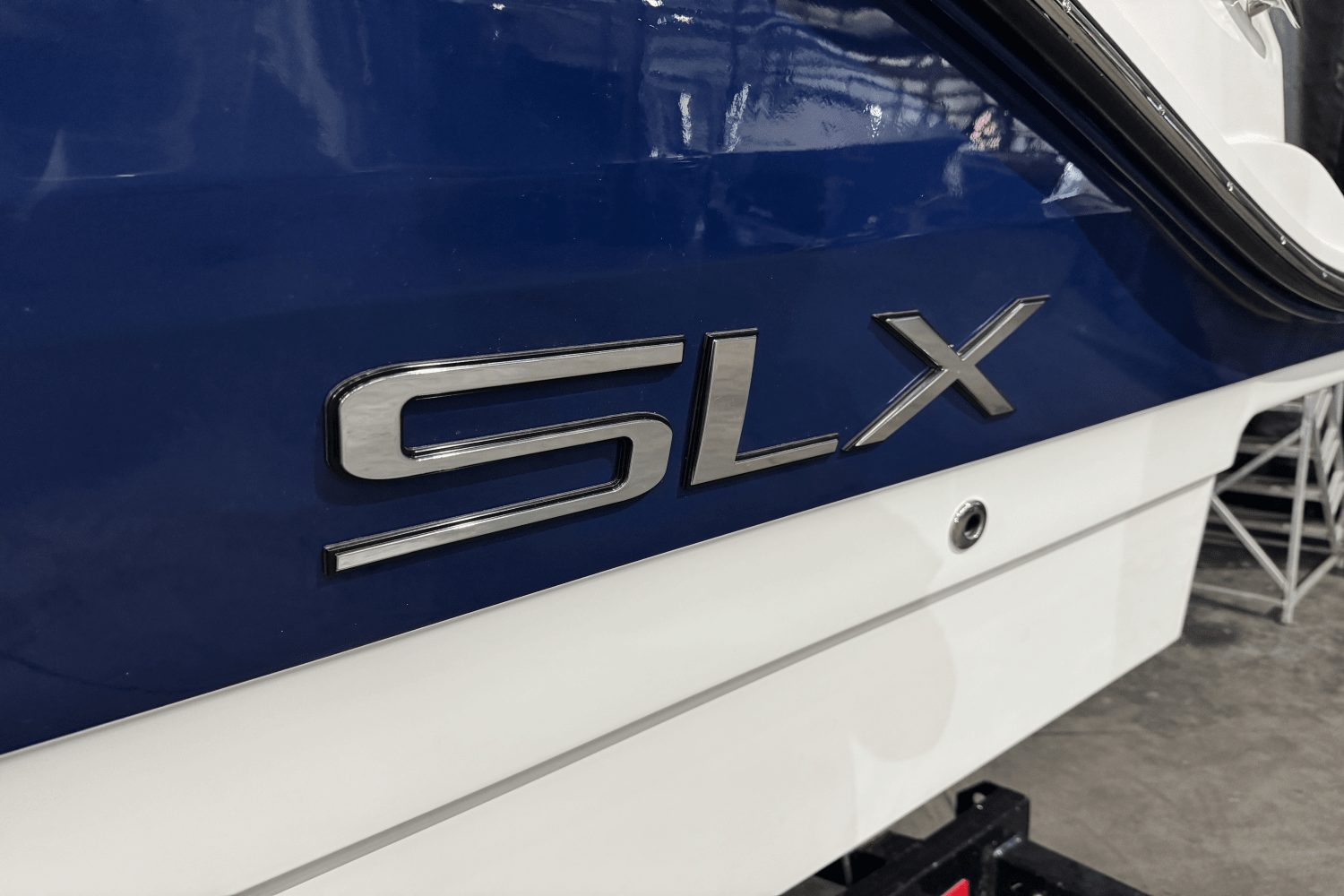 2025 Sea Ray SLX 280 Image Thumbnail #5