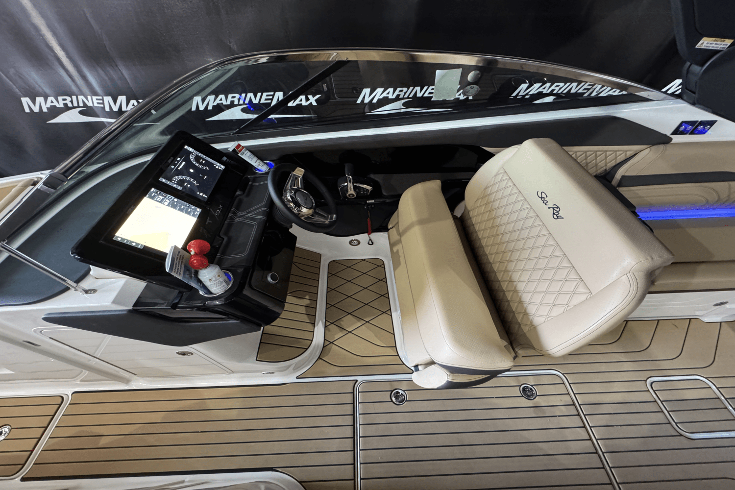 2025 Sea Ray SLX 280 Image Thumbnail #44