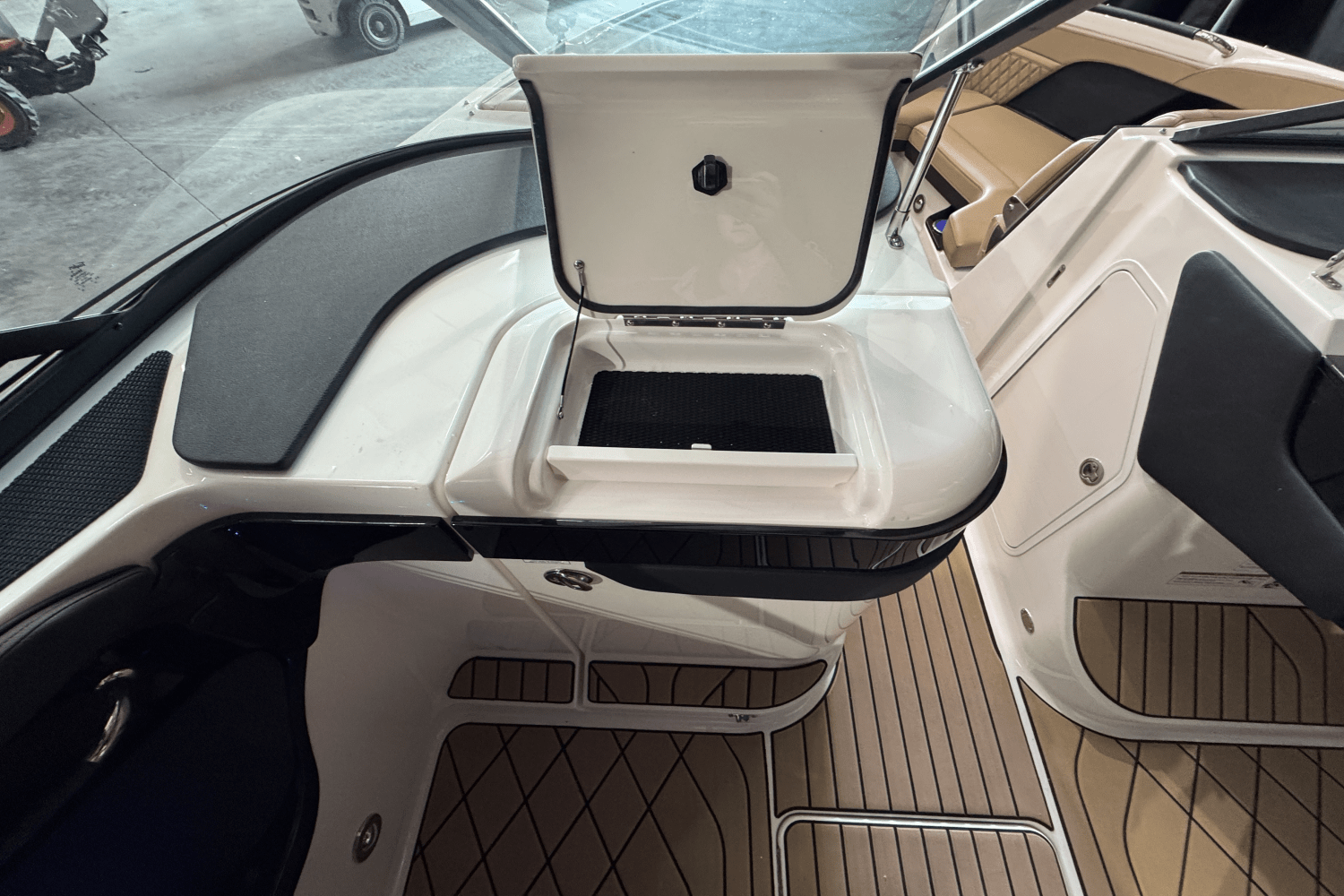 2025 Sea Ray SLX 280 Image Thumbnail #42