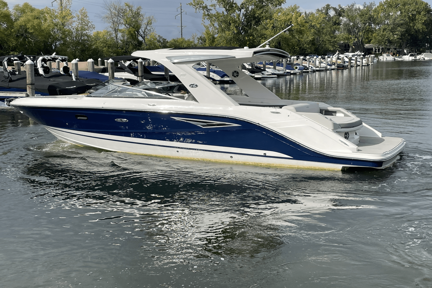 2026 Sea Ray SLX 310 Image Thumbnail #5