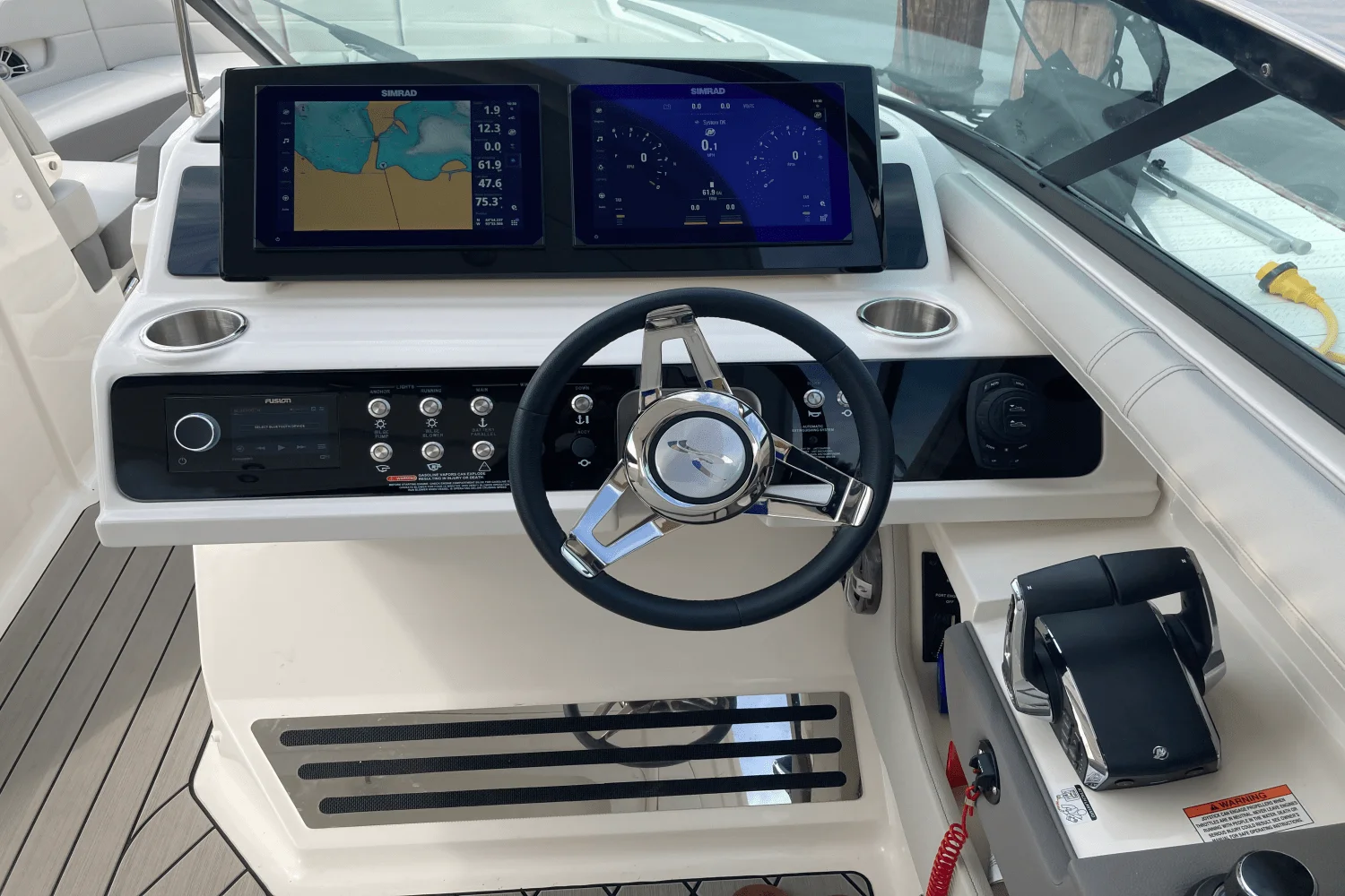 2026 Sea Ray SLX 310 Image Thumbnail #27