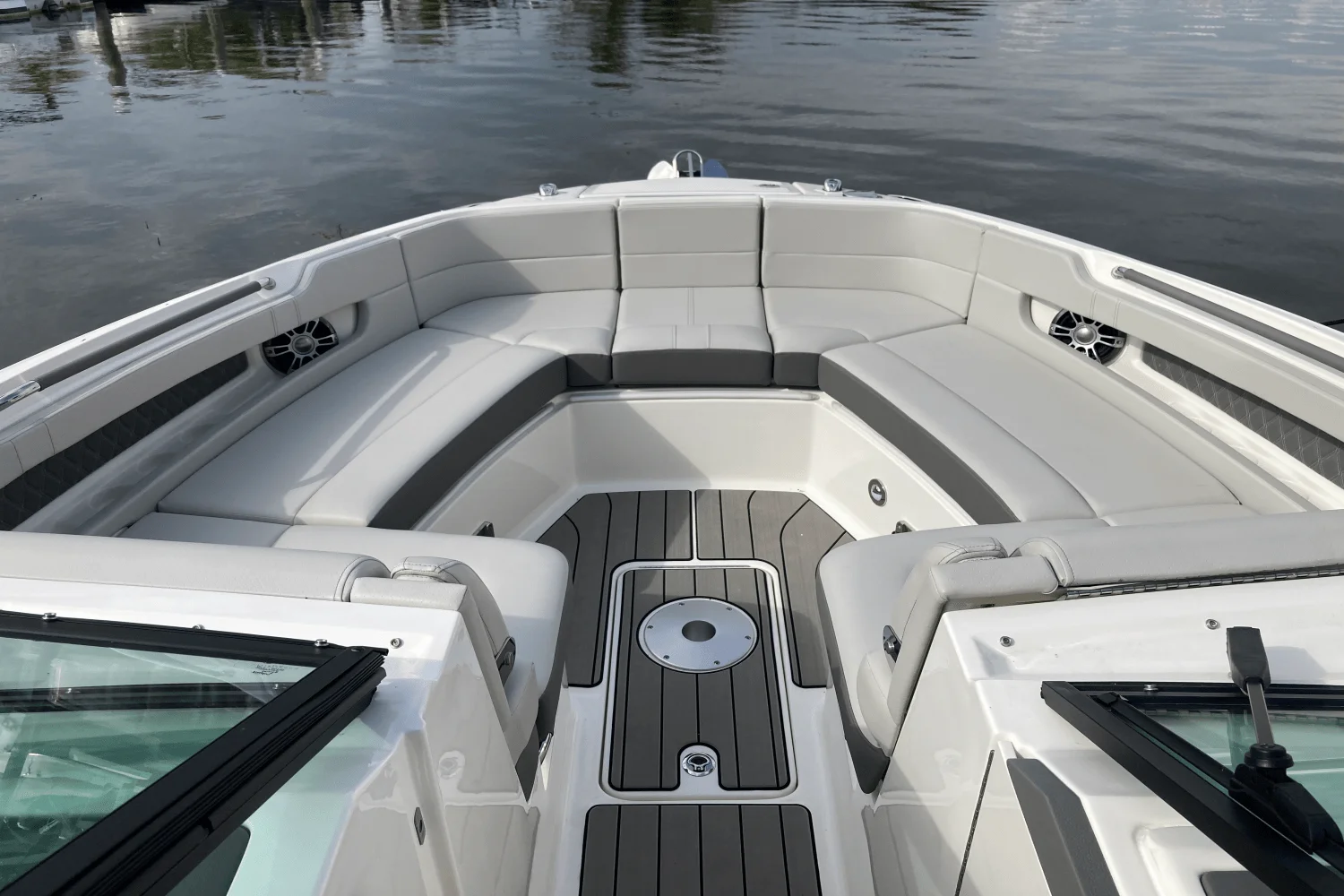 2026 Sea Ray SLX 310 Image Thumbnail #29