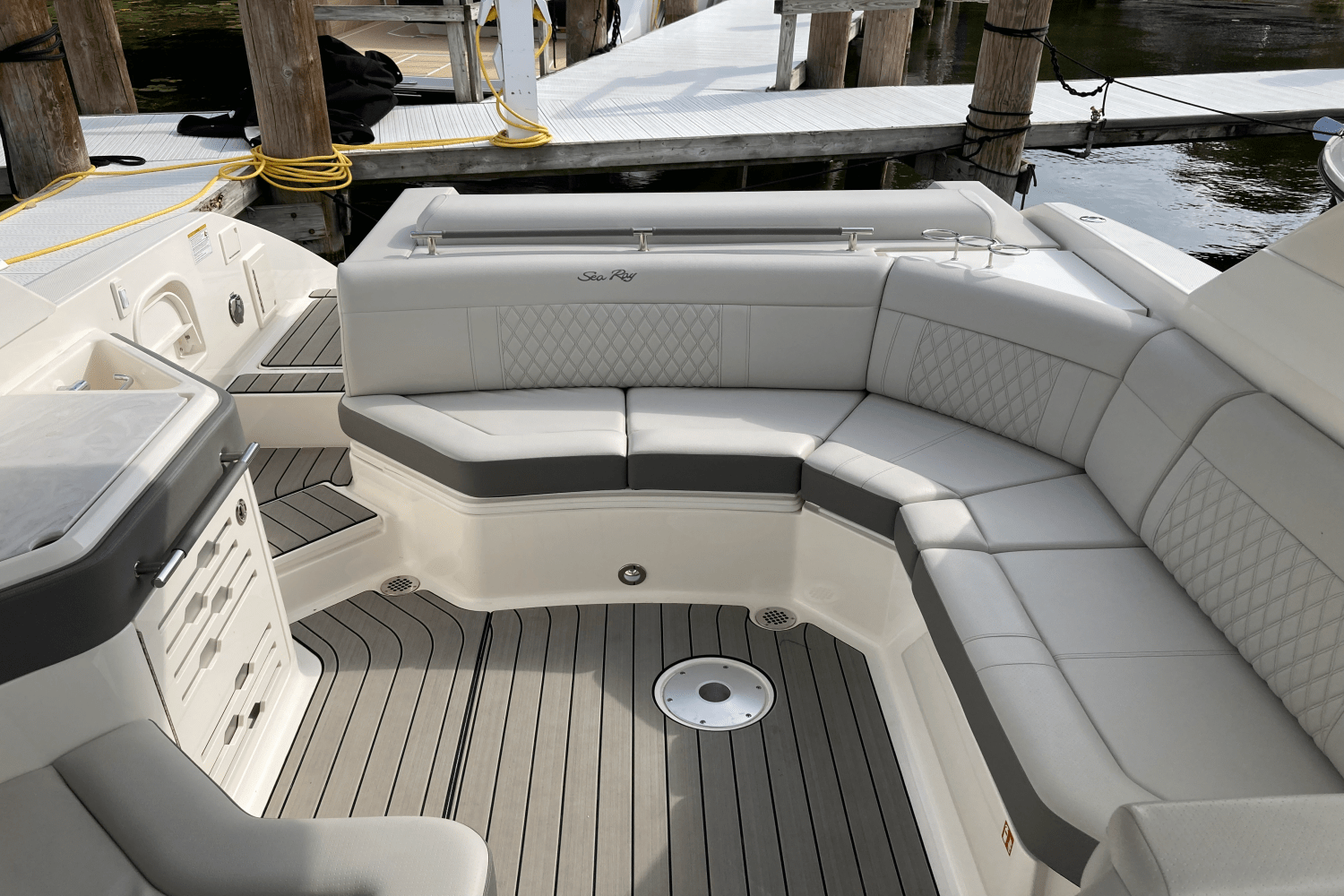 2026 Sea Ray SLX 310 Image Thumbnail #36