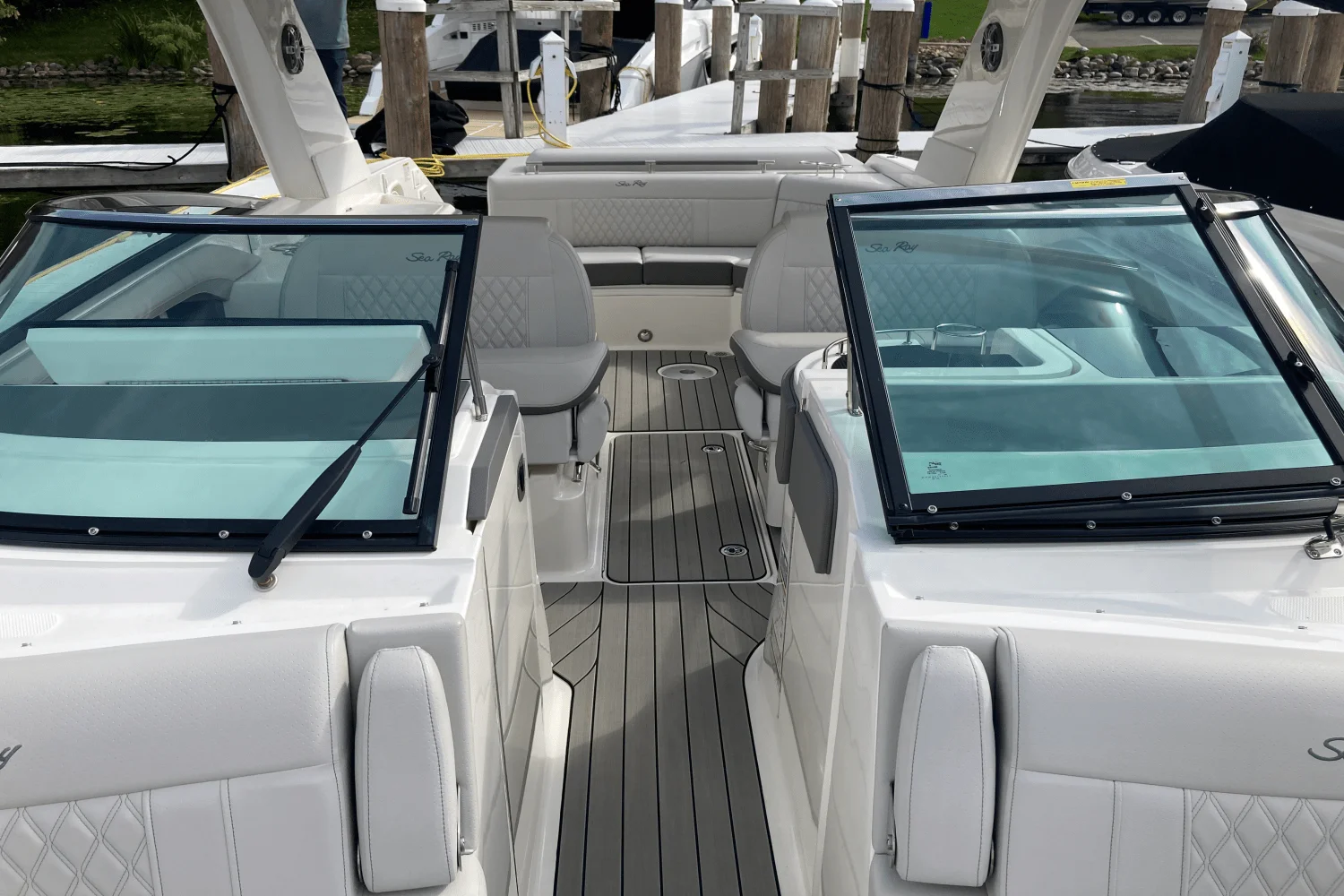 2026 Sea Ray SLX 310 Image Thumbnail #34