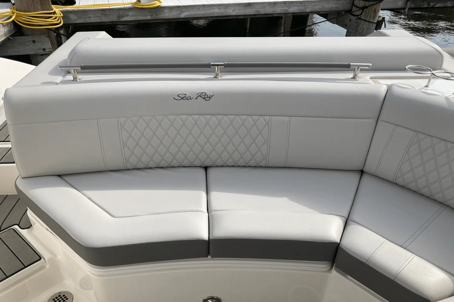 2026 Sea Ray SLX 310 Image Thumbnail #37