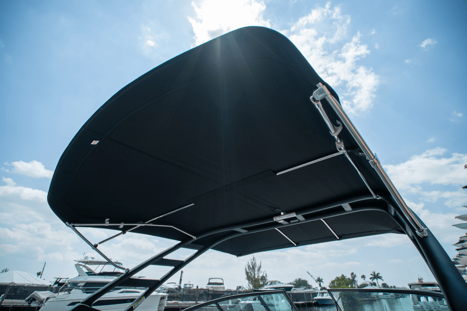 2025 Sea Ray SDX 250 Outboard Image Thumbnail #7