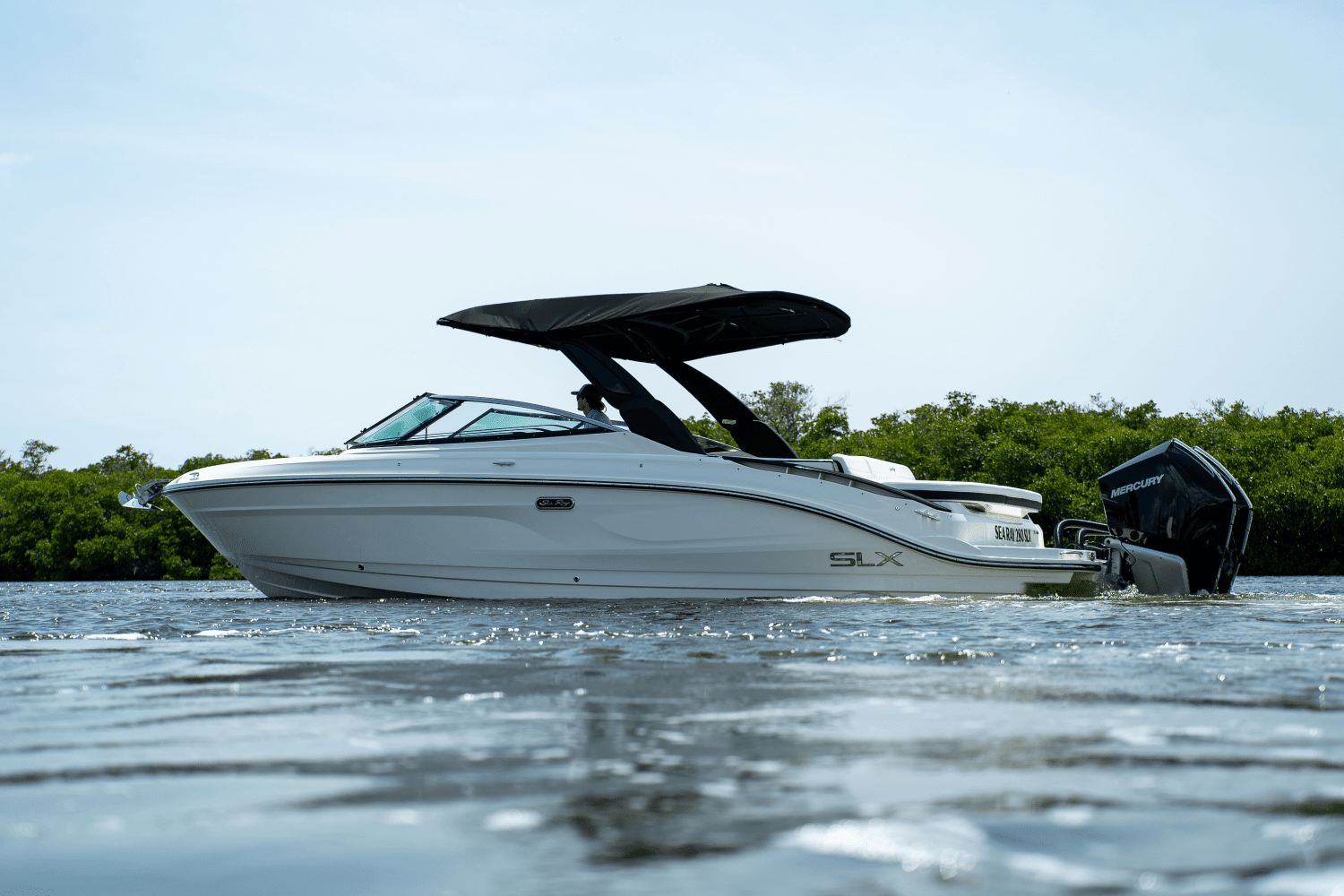 2025 Sea Ray SLX 280 Image Thumbnail #22