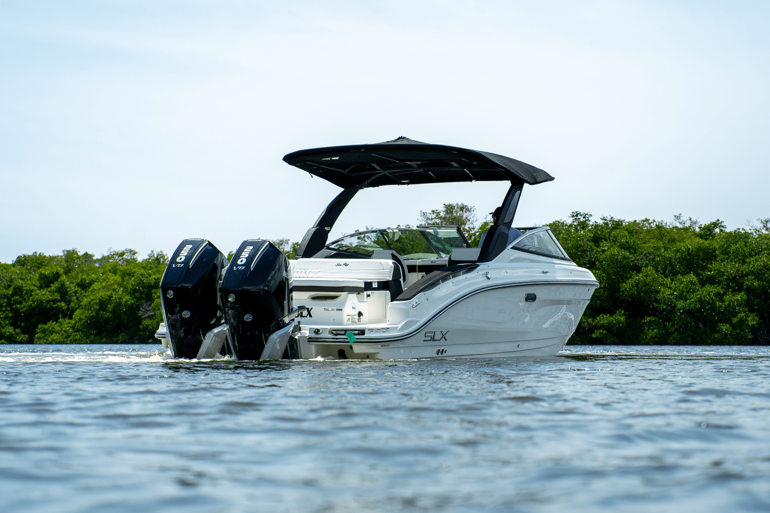 2025 Sea Ray SLX 280 Image Thumbnail #32