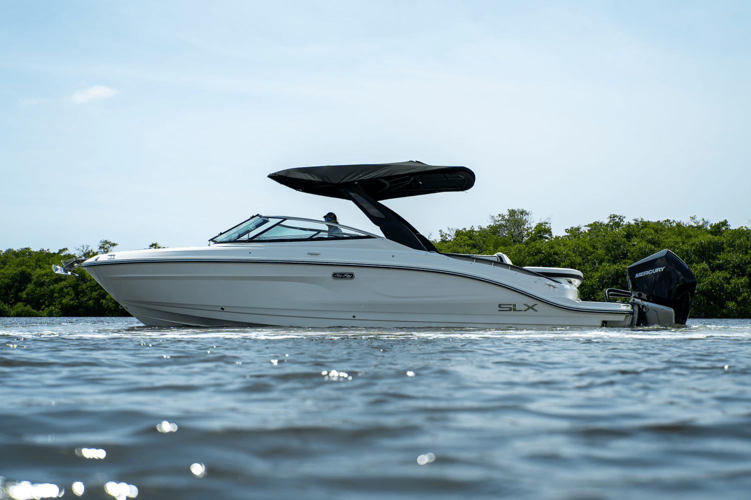 2025 Sea Ray SLX 280 Image Thumbnail #36