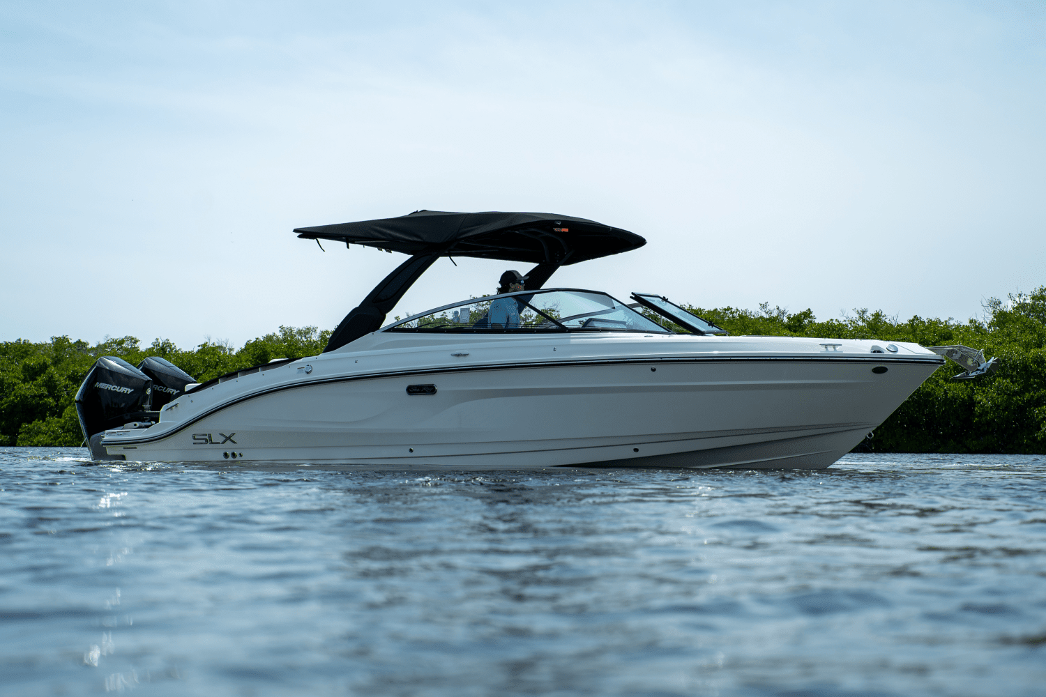 2025 Sea Ray SLX 280 Image Thumbnail #29
