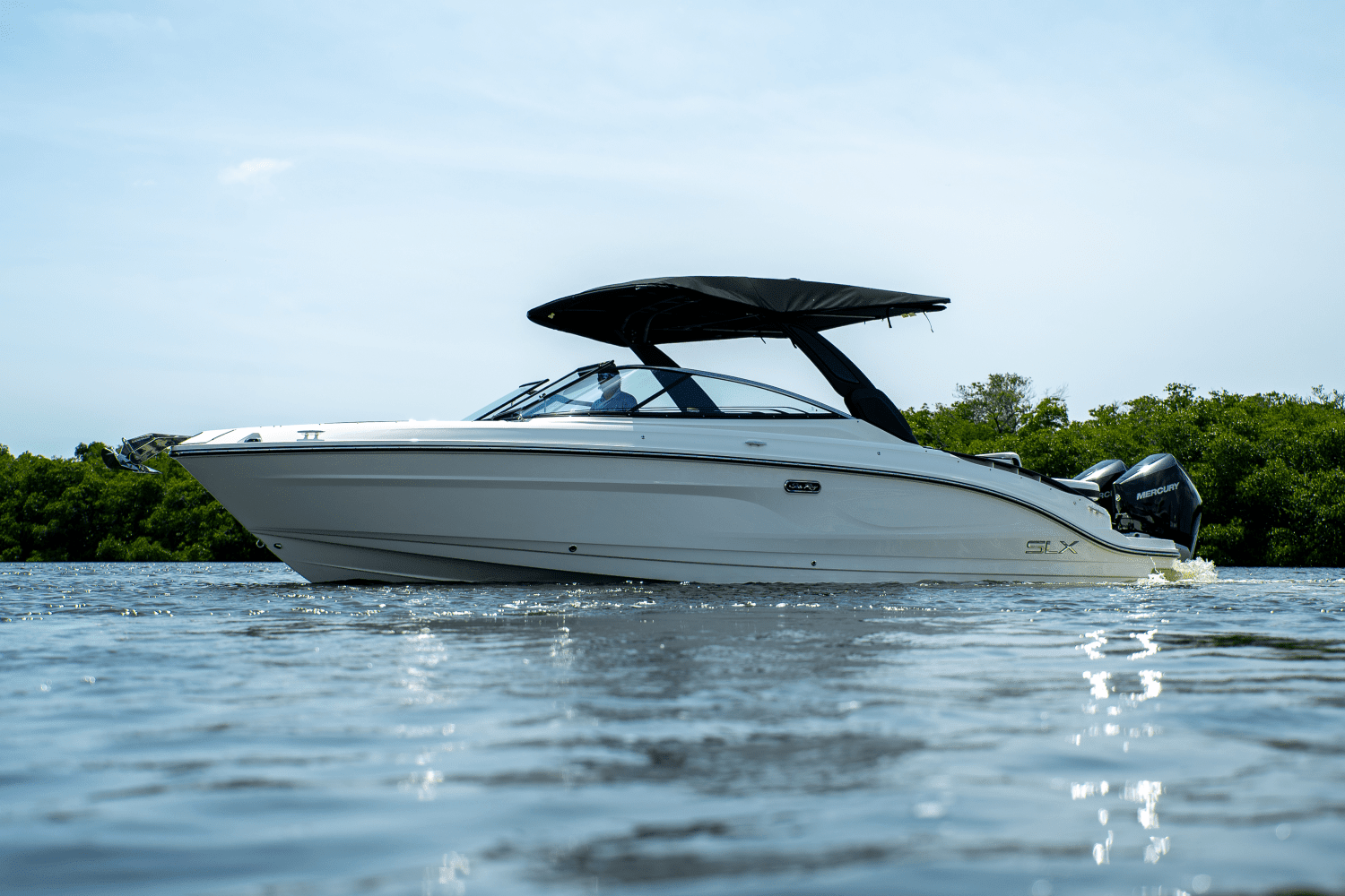 2025 Sea Ray SLX 280 Image Thumbnail #24