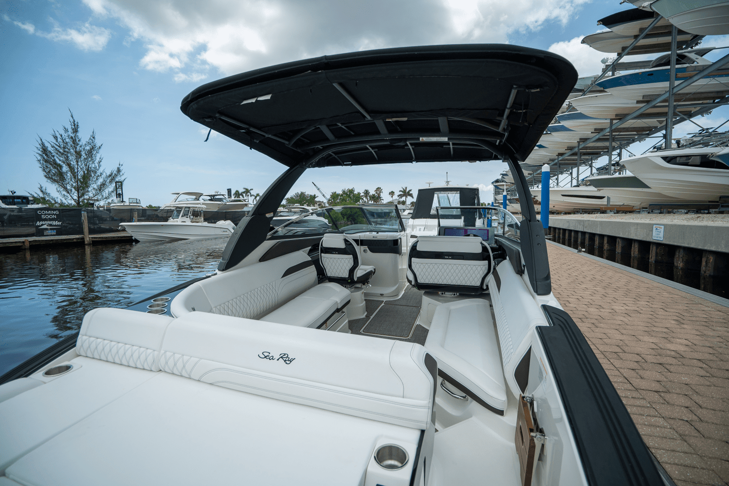 2025 Sea Ray SLX 280 Image Thumbnail #5