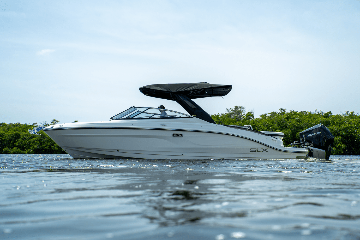 2025 Sea Ray SLX 280 Image Thumbnail #23