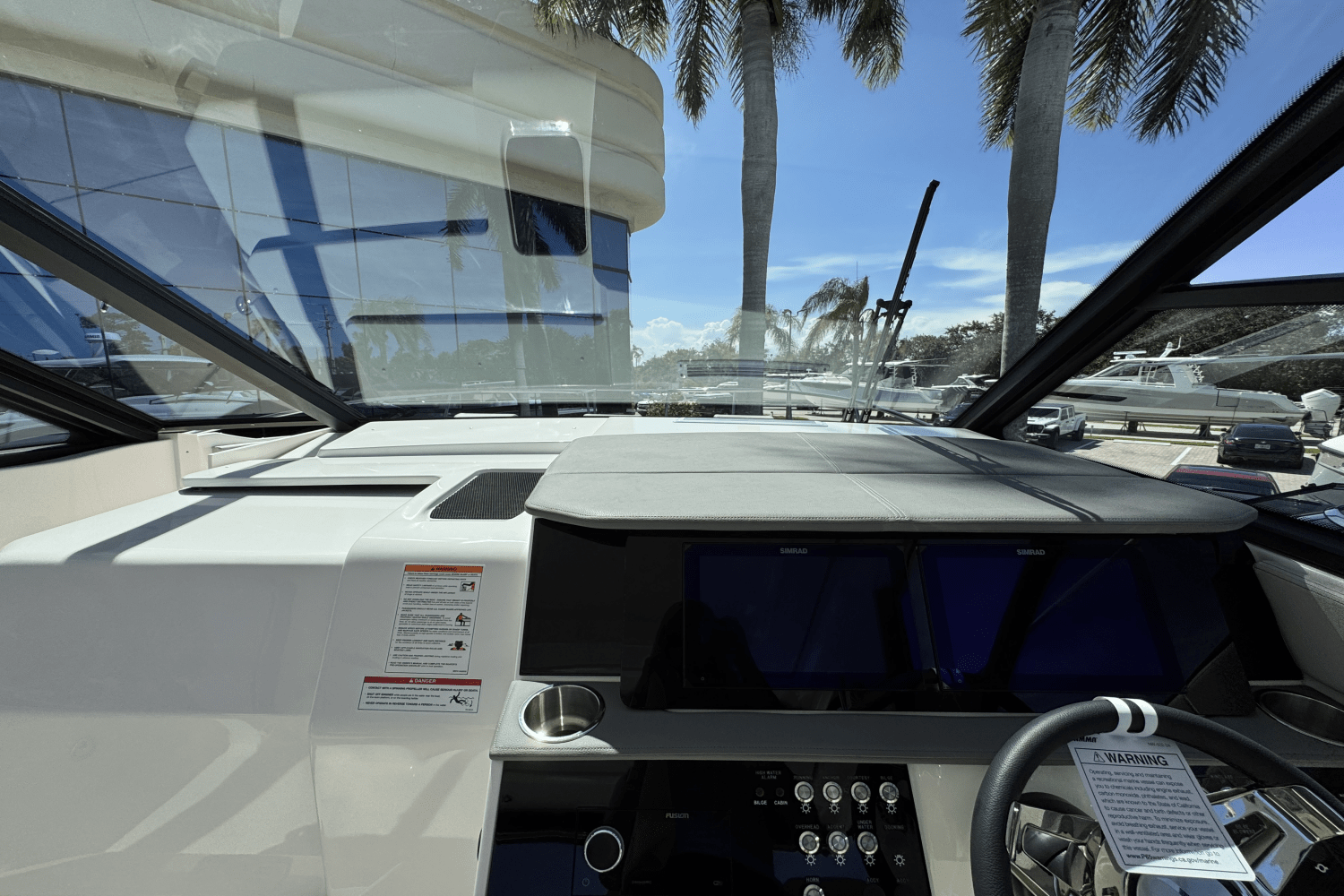 2025 Sea Ray Sundancer 320 Outboard Image Thumbnail #19