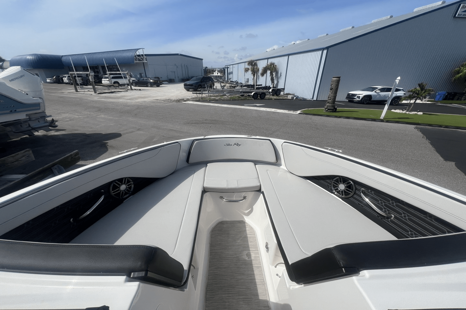 2025 Sea Ray SPX 190 Outboard Image Thumbnail #14