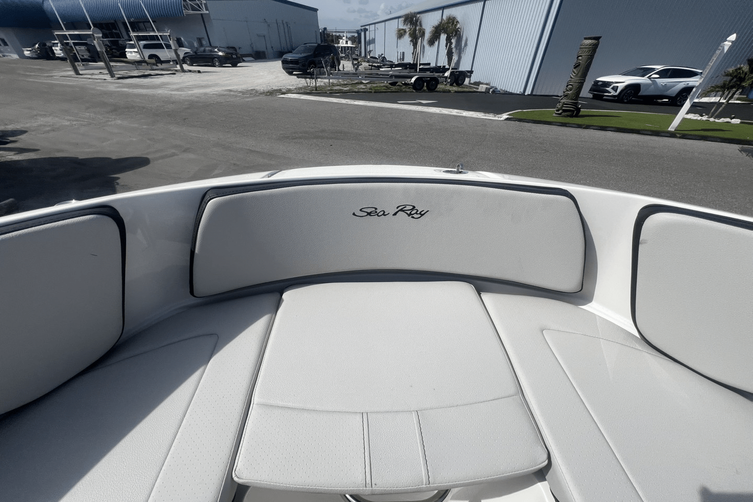 2025 Sea Ray SPX 190 Outboard Image Thumbnail #12