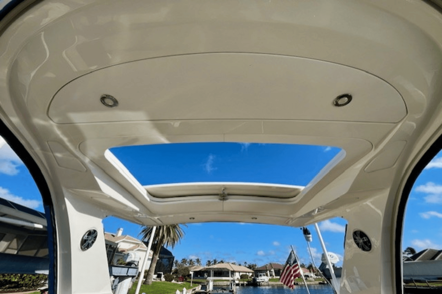 2019 Sea Ray 310 SLX OB Image Thumbnail #14