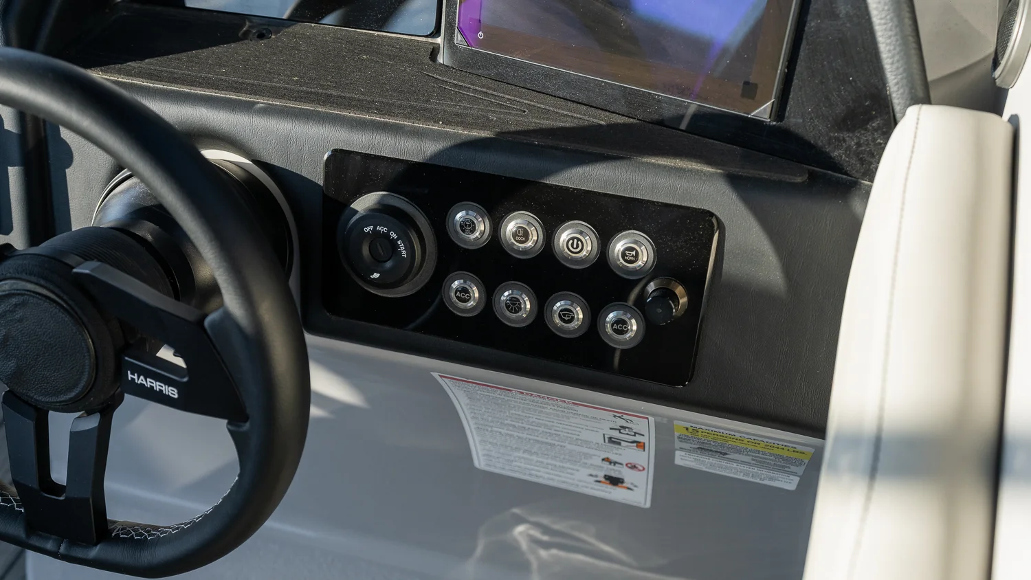 2025 Harris 250 Solstice DC Image Thumbnail #15