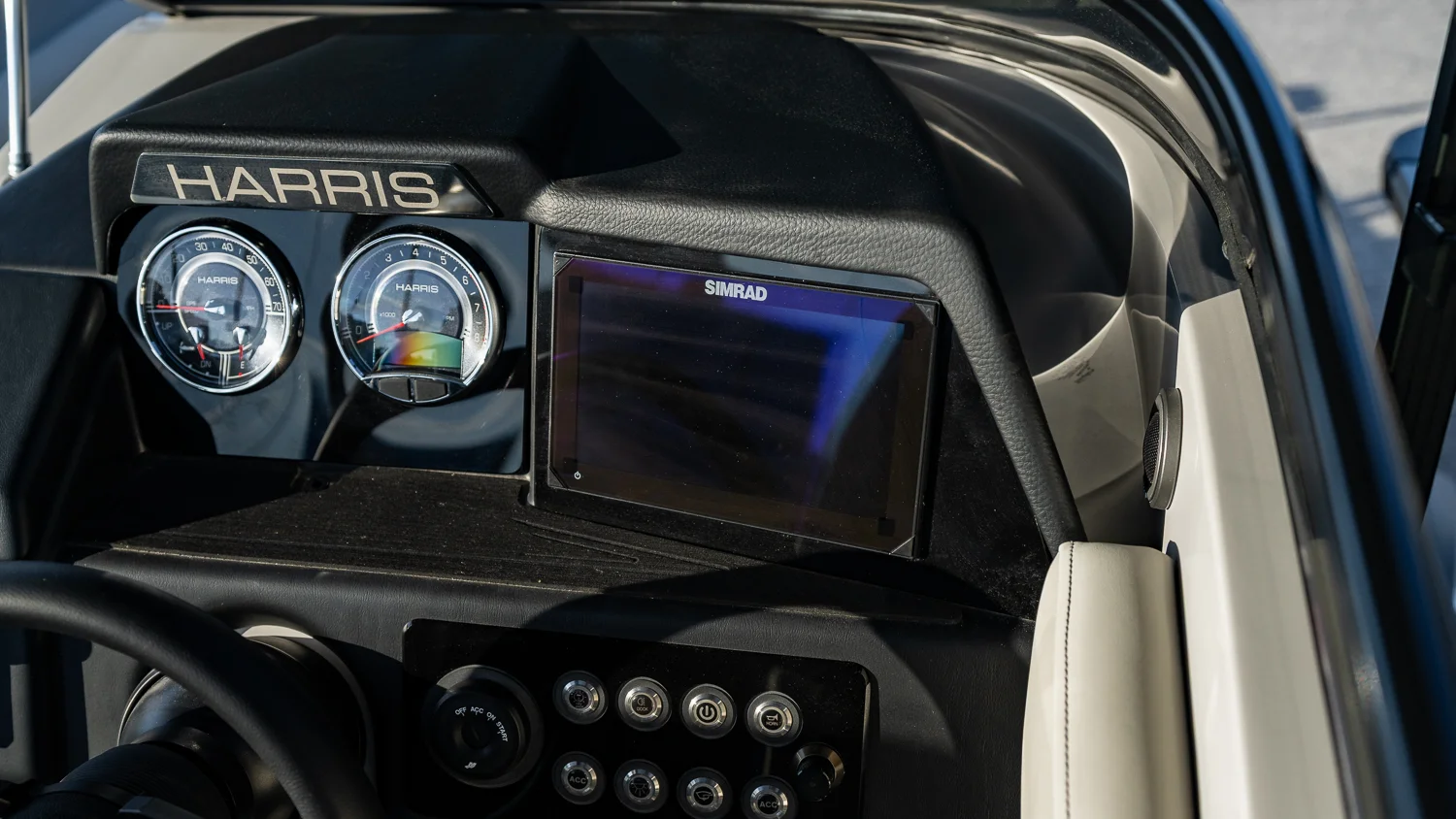 2025 Harris 250 Solstice DC Image Thumbnail #14