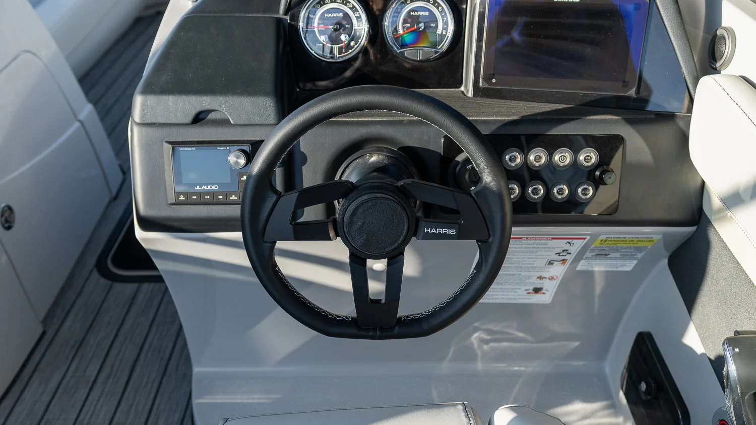 2025 Harris 250 Solstice DC Image Thumbnail #16