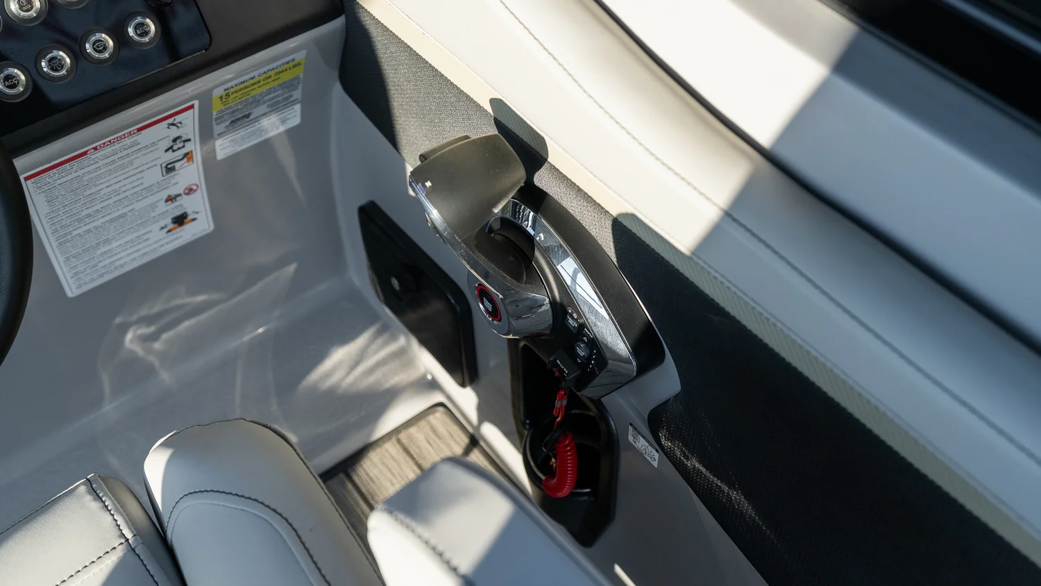 2025 Harris 250 Solstice DC Image Thumbnail #17