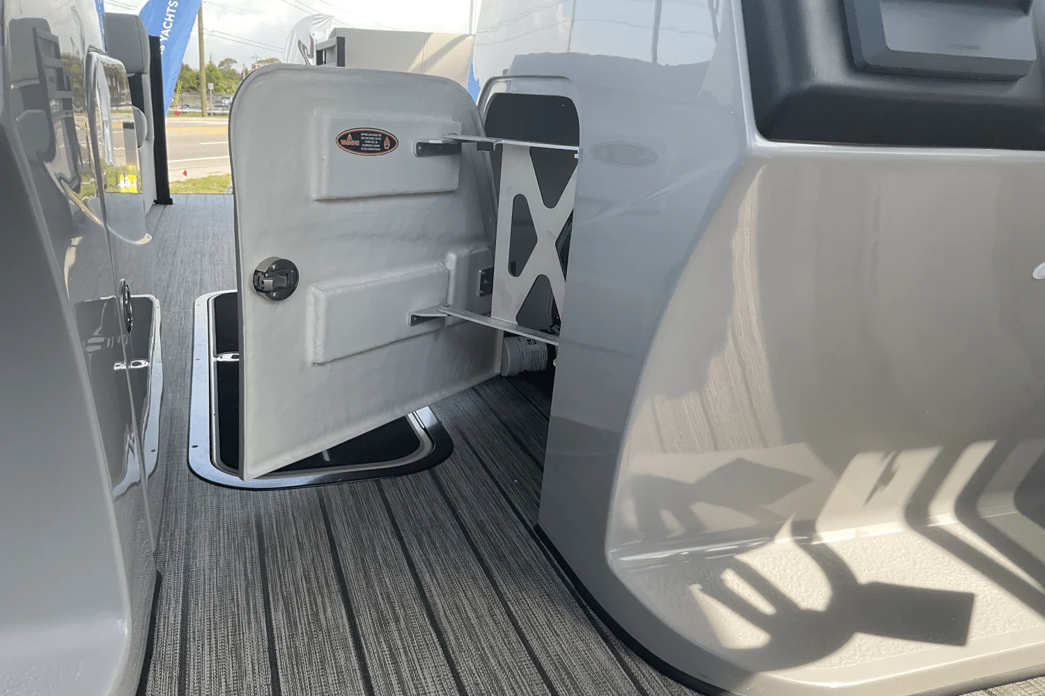 2025 Harris 250 Solstice DC Image Thumbnail #18