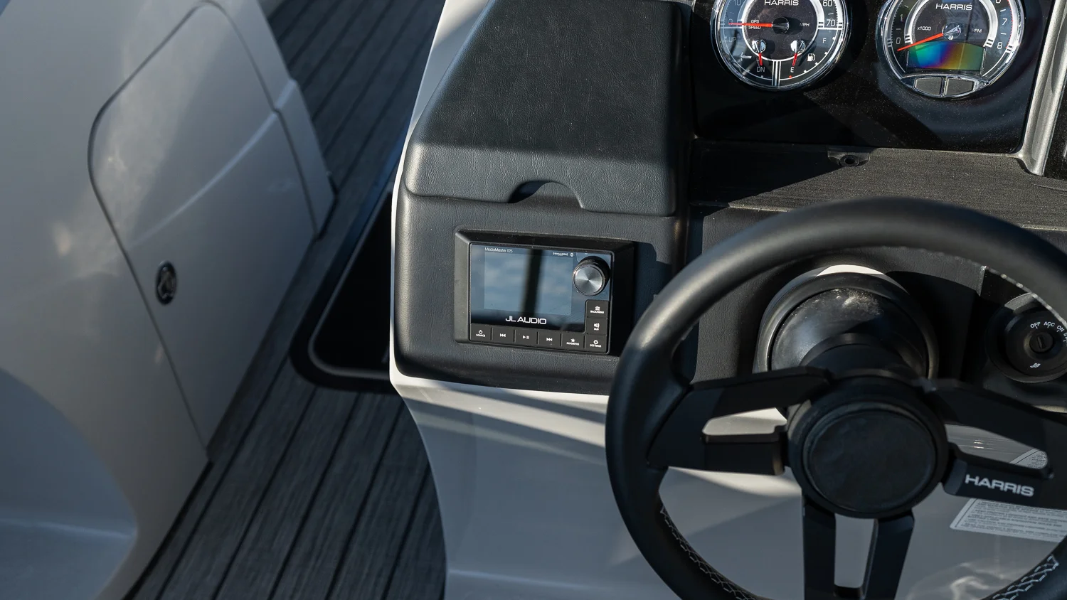 2025 Harris 250 Solstice DC Image Thumbnail #12