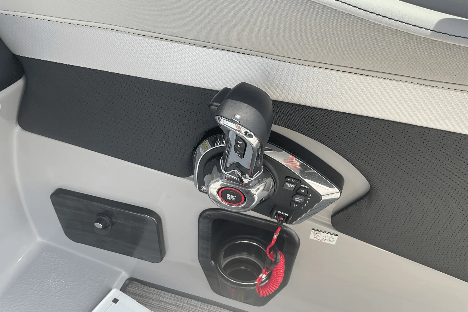 2025 Harris 250 Solstice DC Image Thumbnail #12