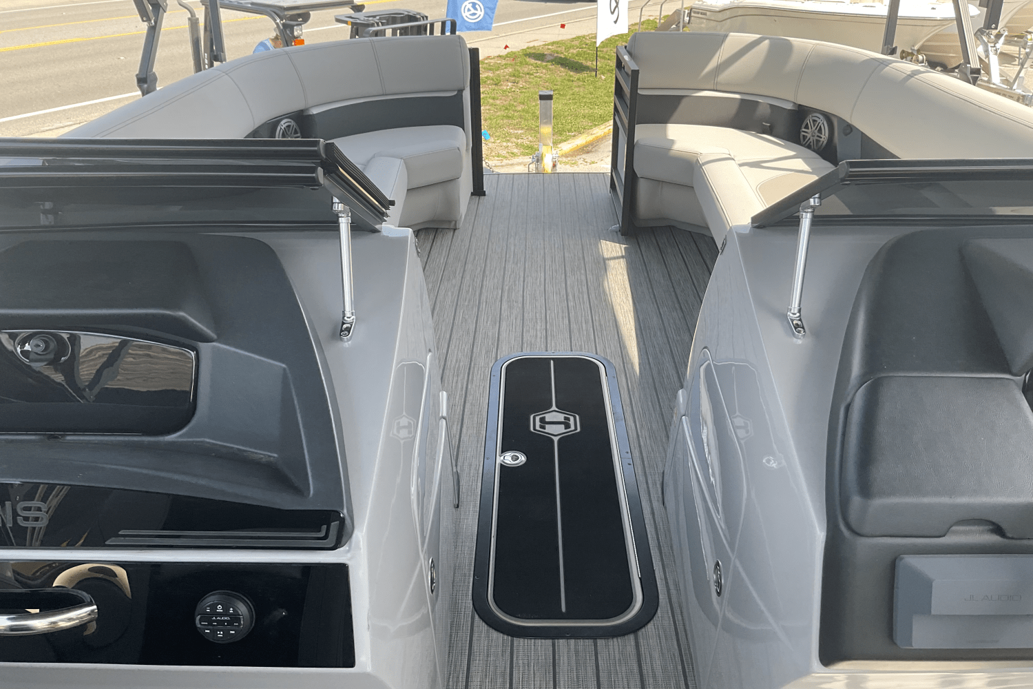 2025 Harris 250 Solstice DC Image Thumbnail #13