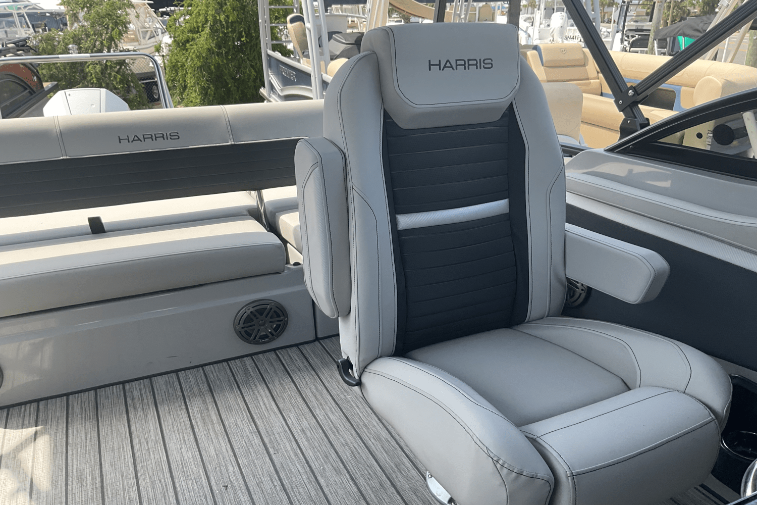 2025 Harris 250 Solstice DC Image Thumbnail #16