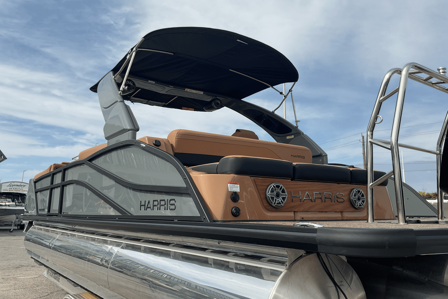 2025 Harris Grand Mariner 250 Image Thumbnail #2