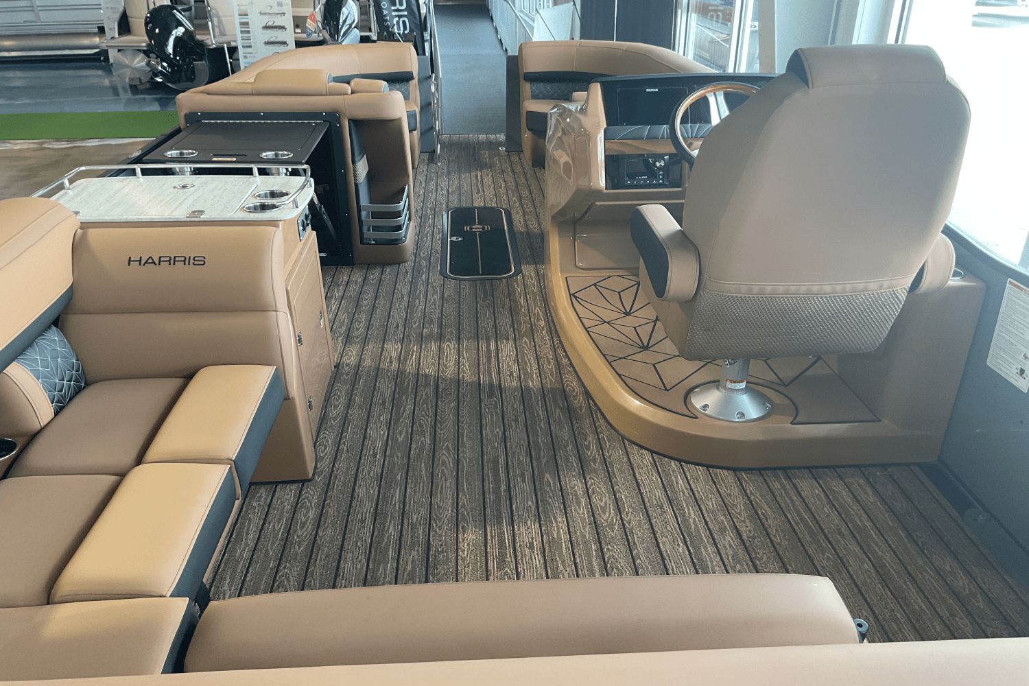 2025 Harris Grand Mariner 250 Image Thumbnail #2