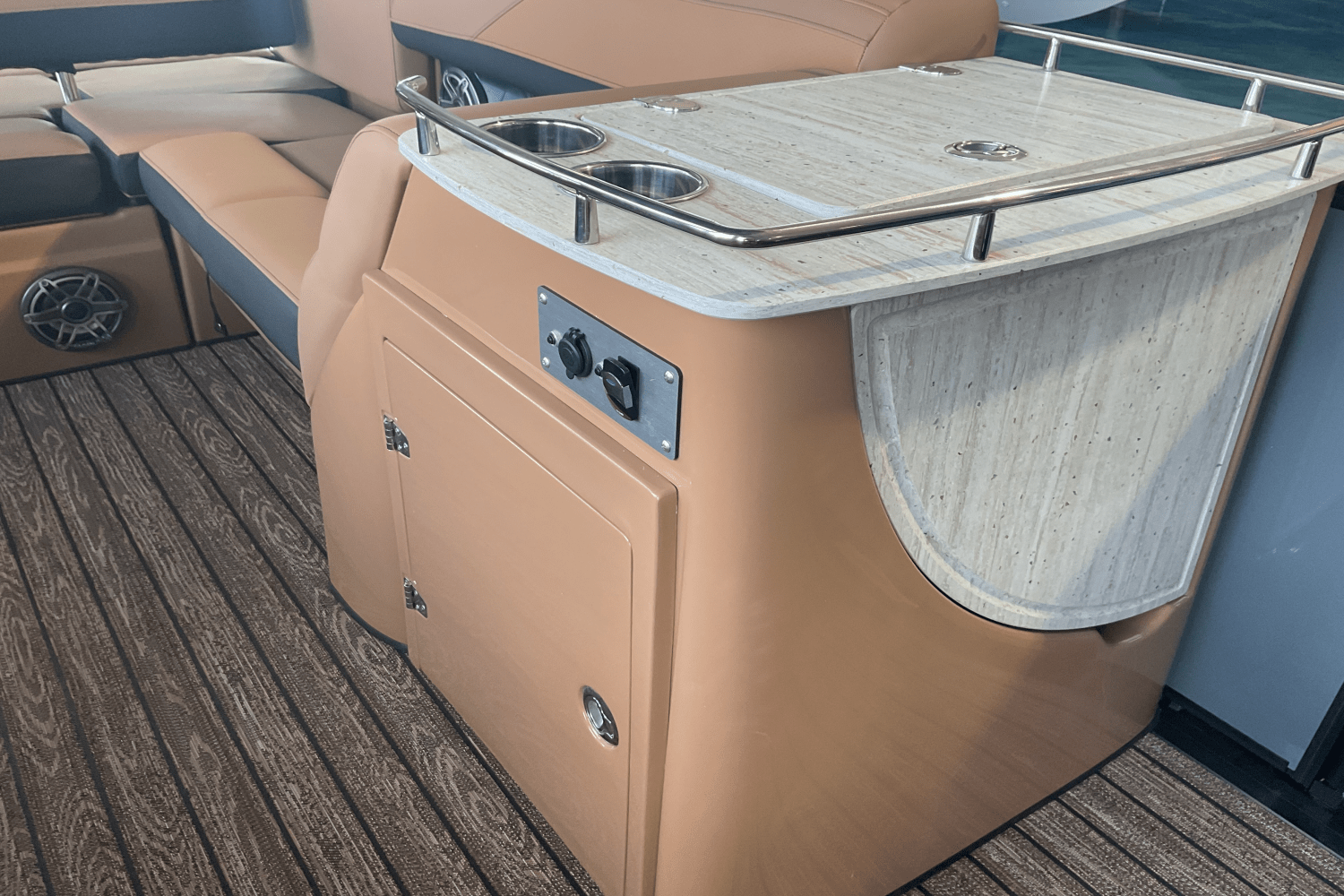 2025 Harris Grand Mariner 250 Image Thumbnail #5