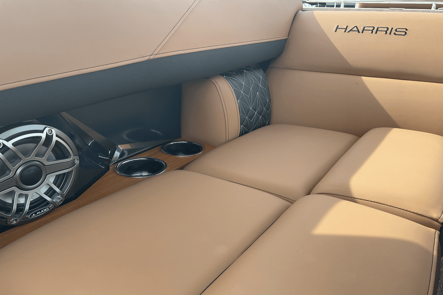 2025 Harris Grand Mariner 250 Image Thumbnail #13