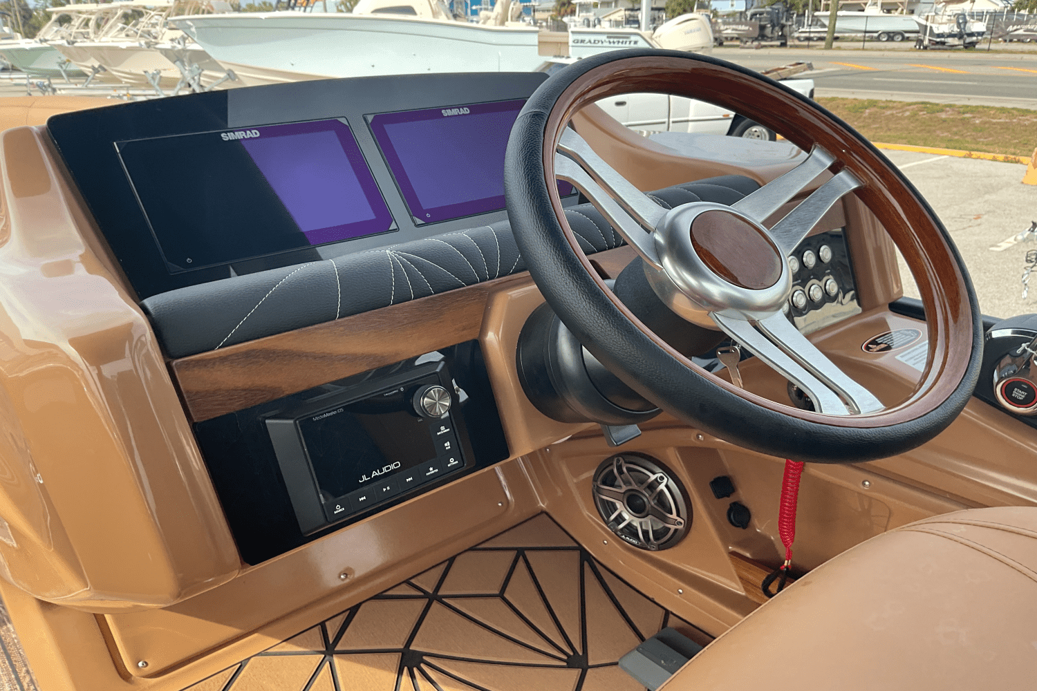 2025 Harris Grand Mariner 250 Image Thumbnail #16