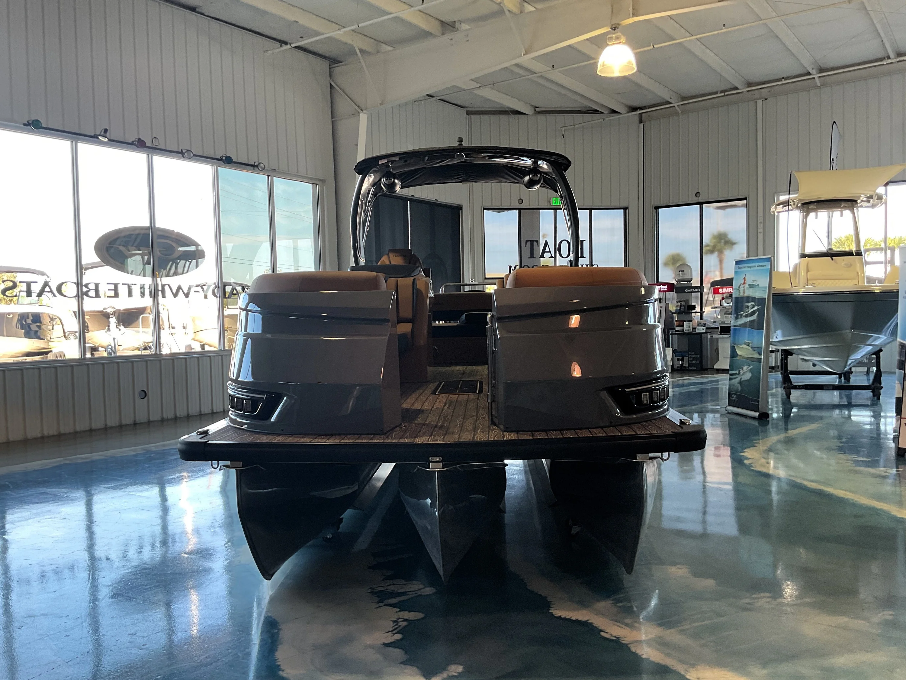 2025 Harris Grand Mariner 250 Image Thumbnail #4