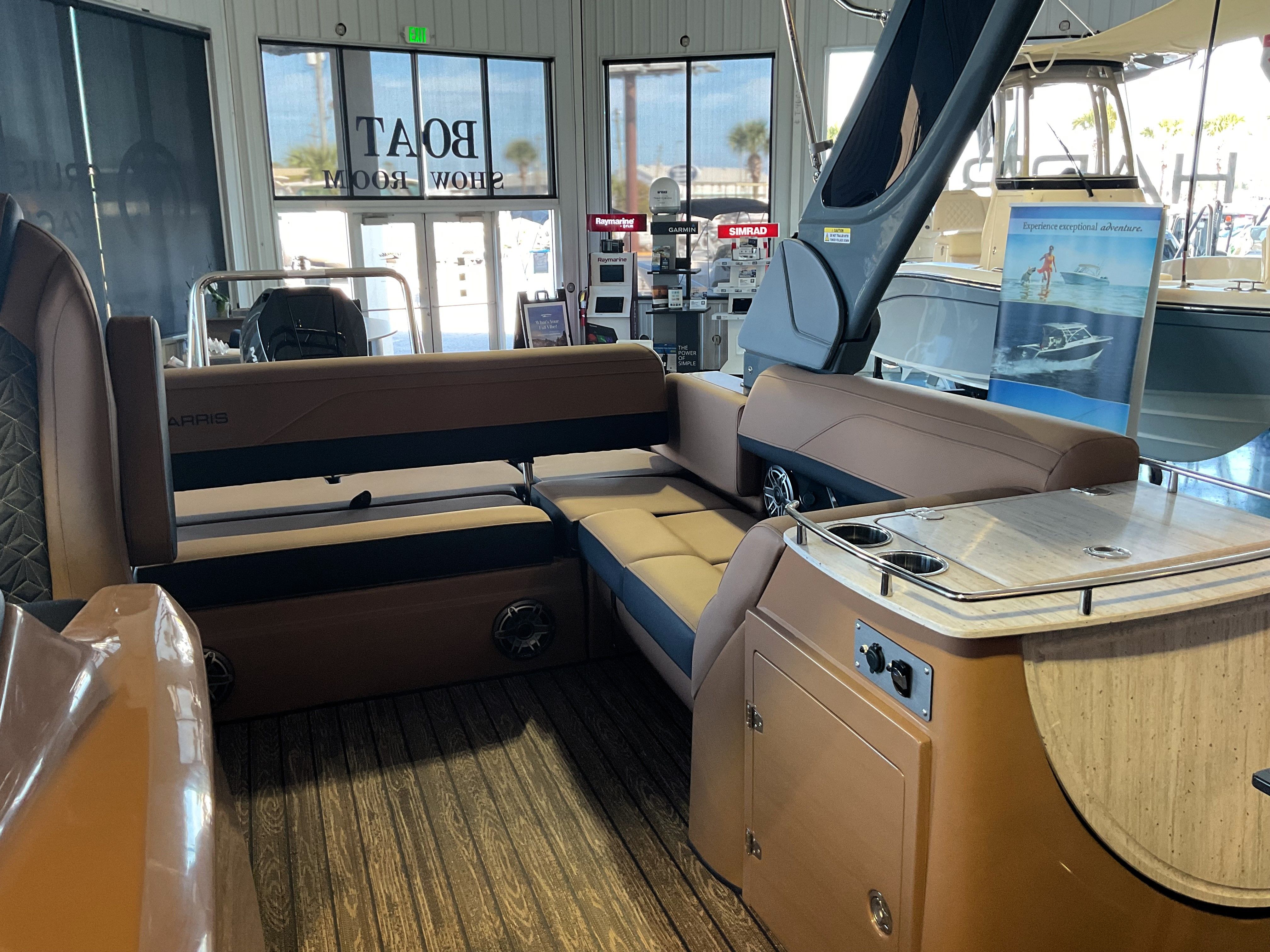 2025 Harris Grand Mariner 250 Image Thumbnail #14