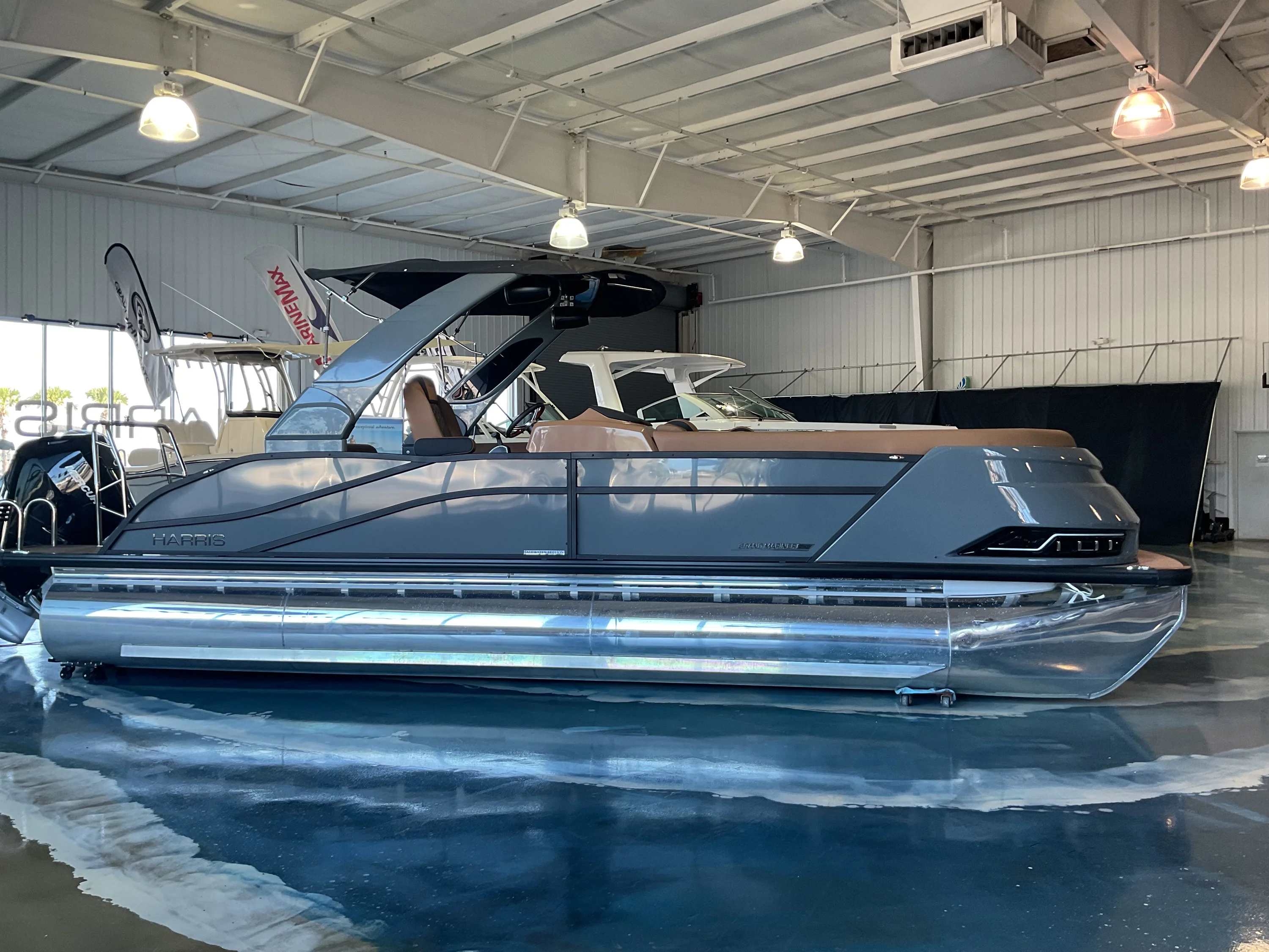 2025 Harris Grand Mariner 250 Image Thumbnail #11