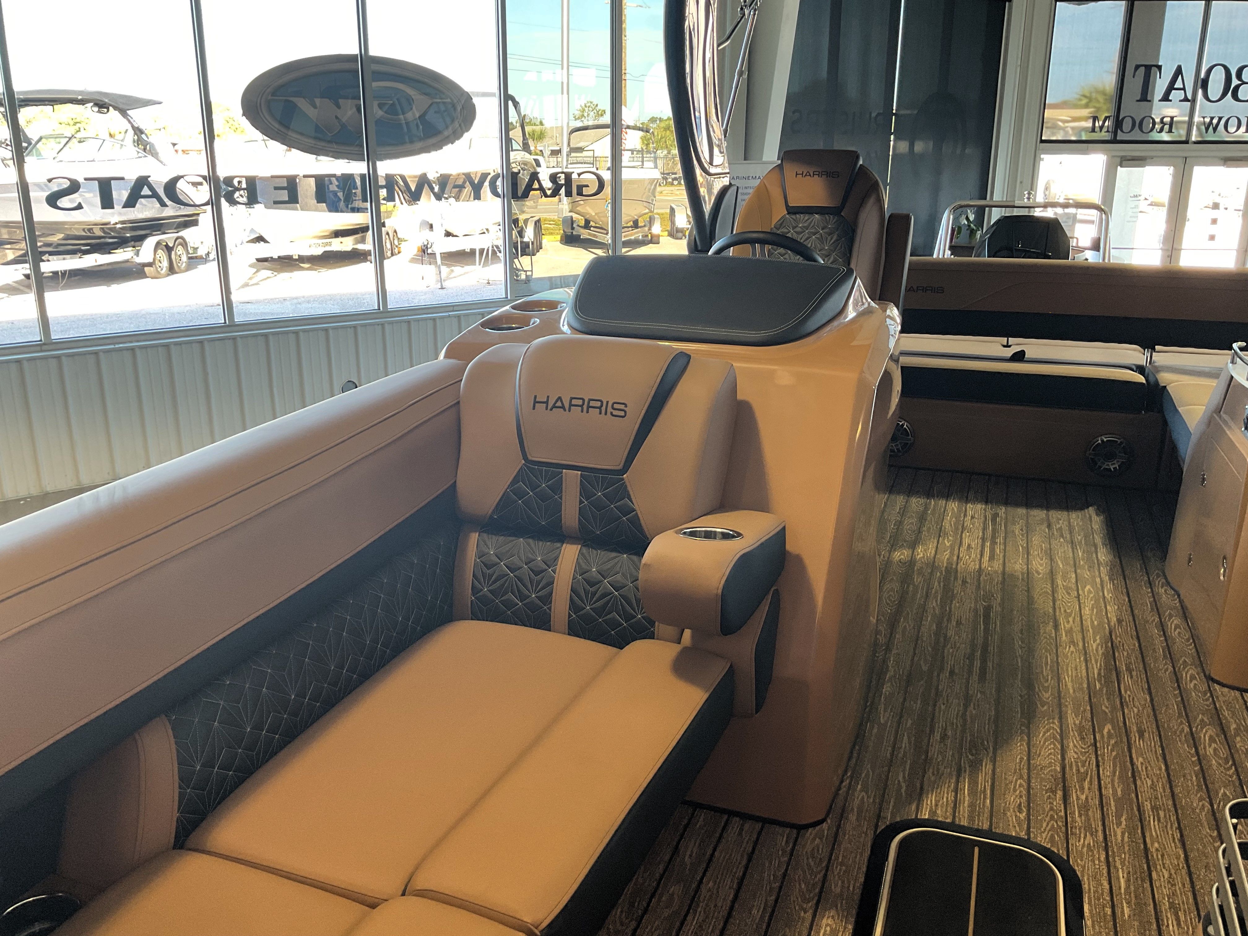 2025 Harris Grand Mariner 250 Image Thumbnail #32