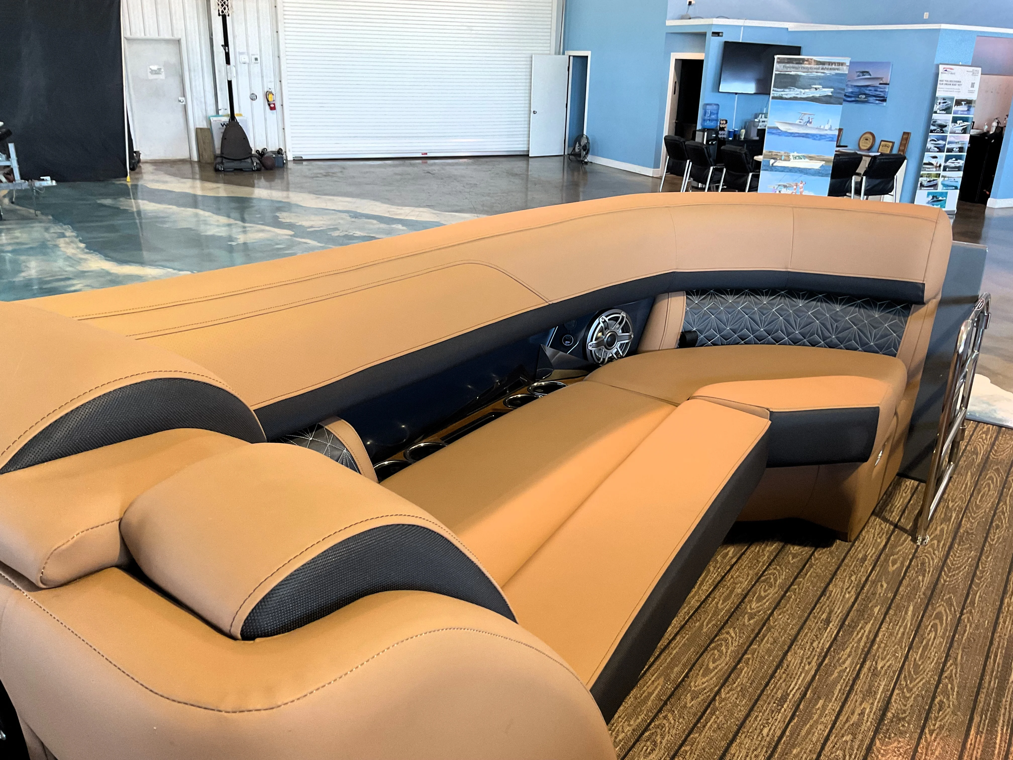 2025 Harris Grand Mariner 250 Image Thumbnail #27