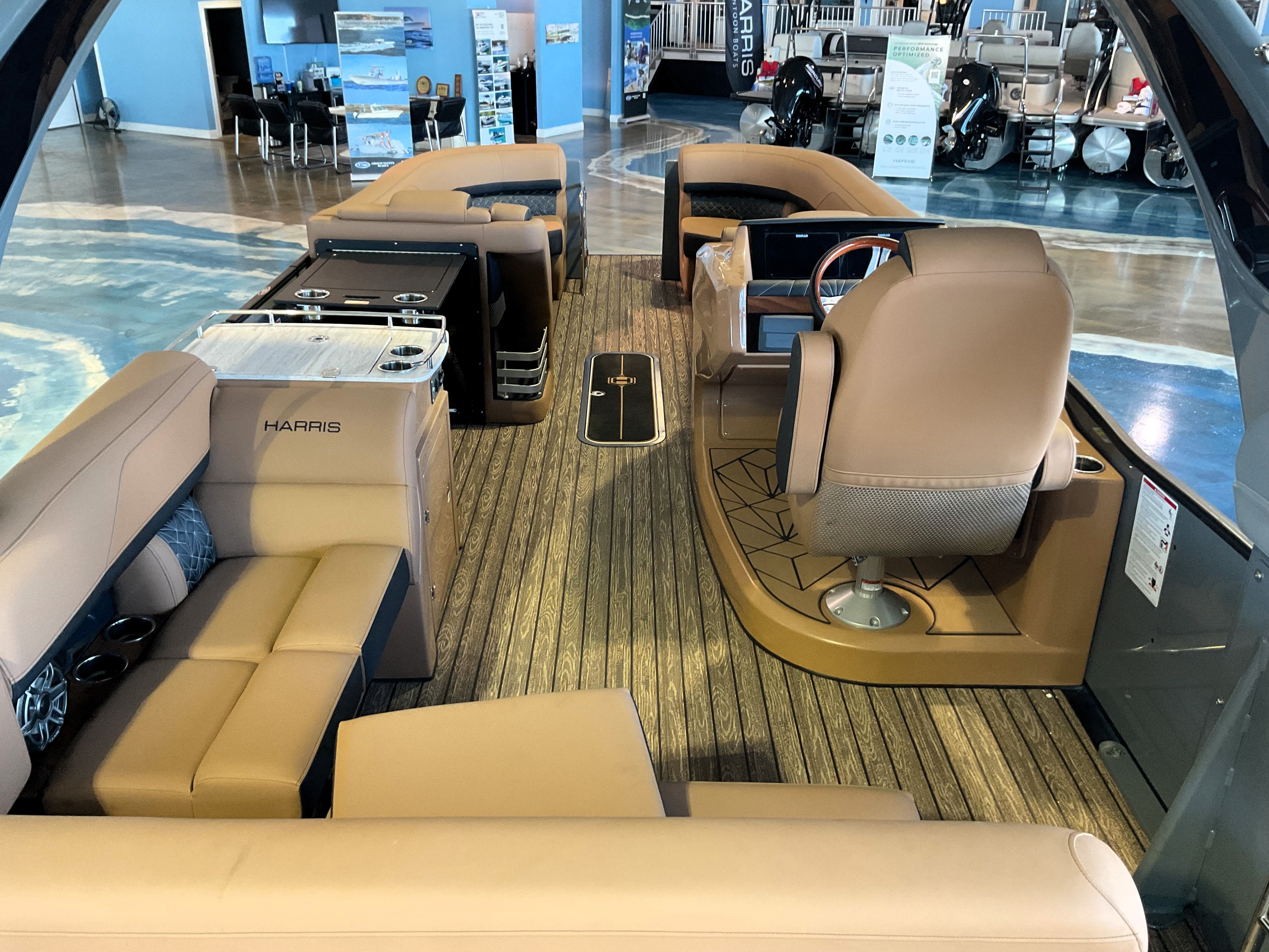 2025 Harris Grand Mariner 250 Image Thumbnail #12
