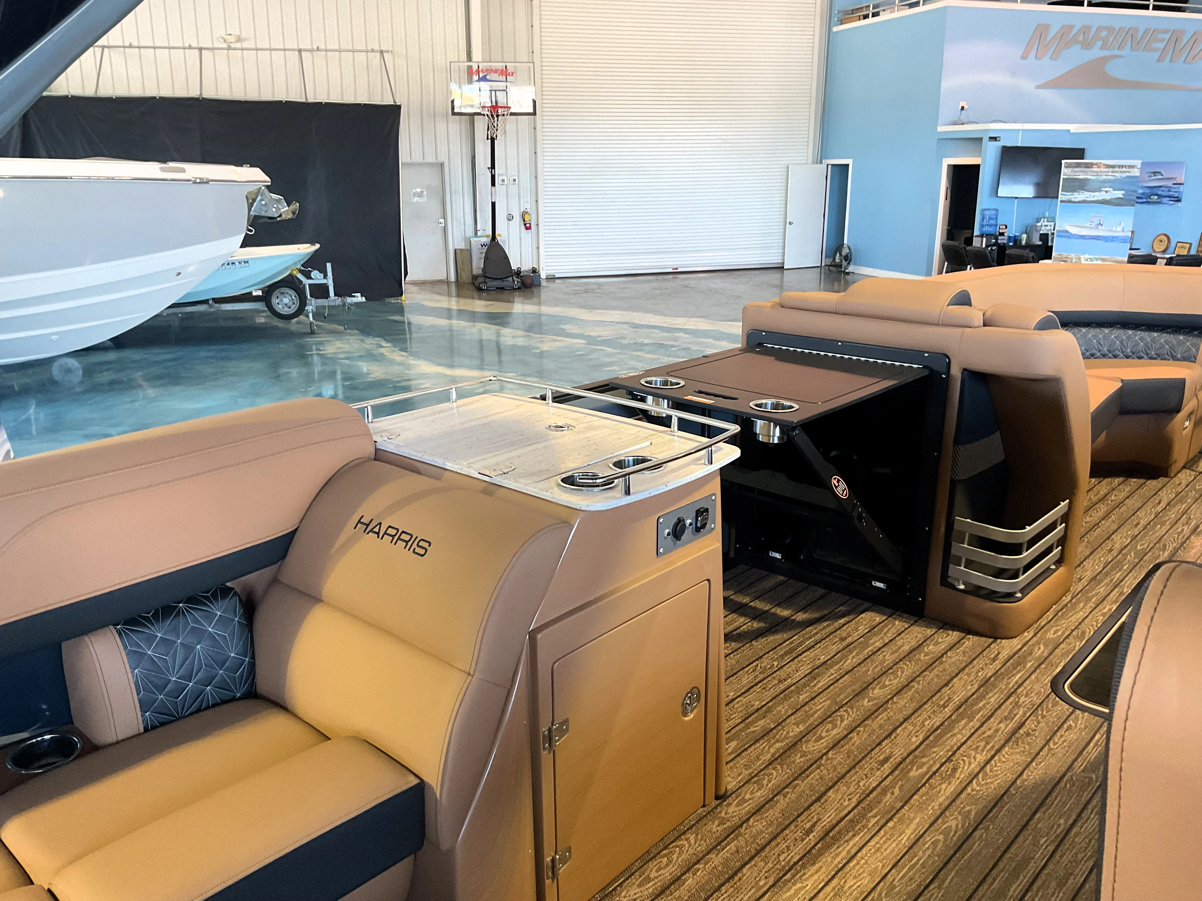 2025 Harris Grand Mariner 250 Image Thumbnail #15